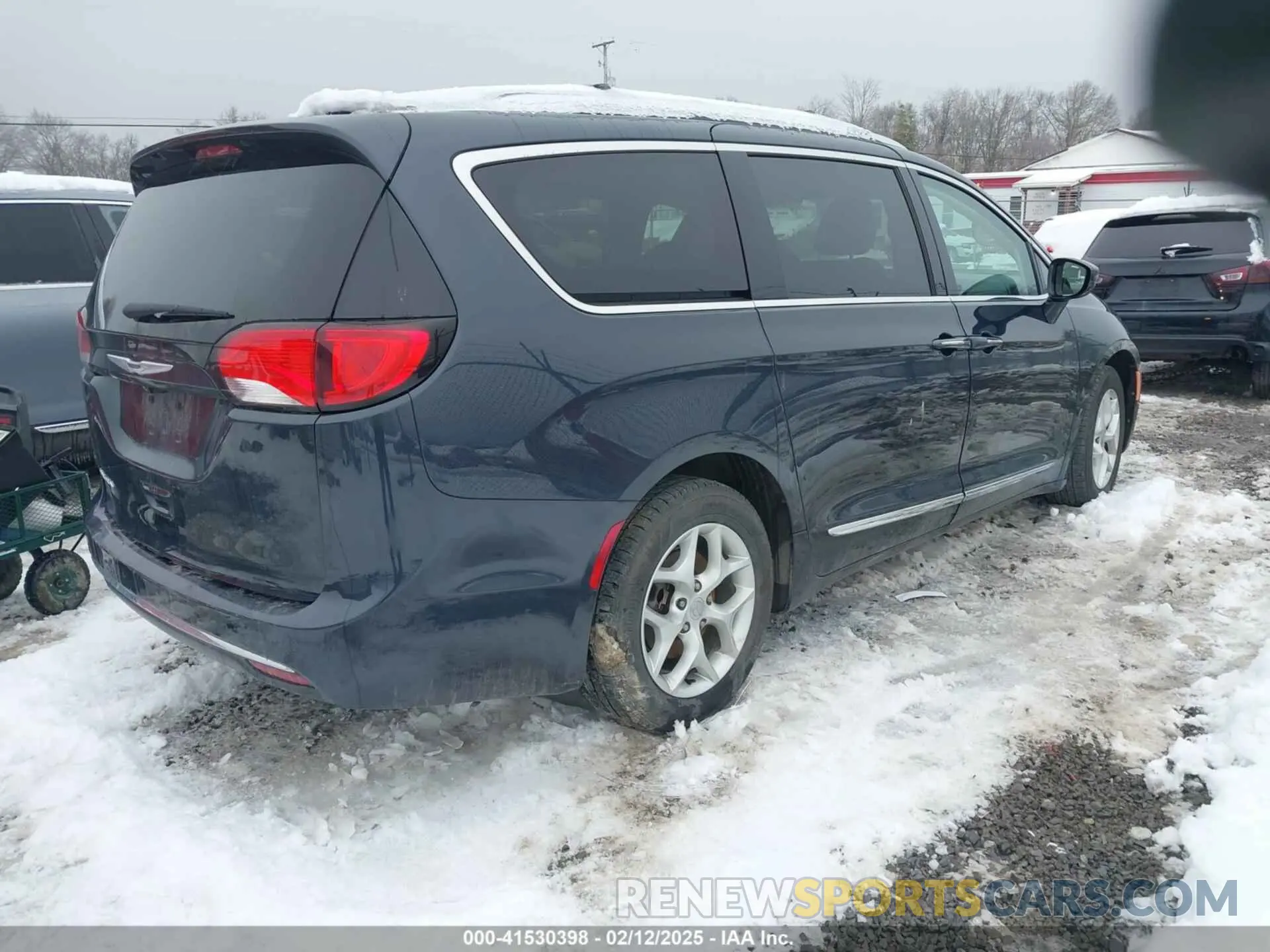 4 fotografías del automóvil dañado 2C4RC1EG1KR733645 CHRYSLER PACIFICA 2019