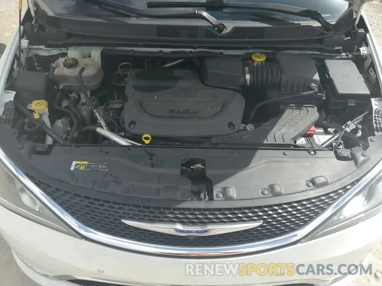 12 fotografías del automóvil dañado 2C4RC1EG3KR604726 CHRYSLER PACIFICA 2019