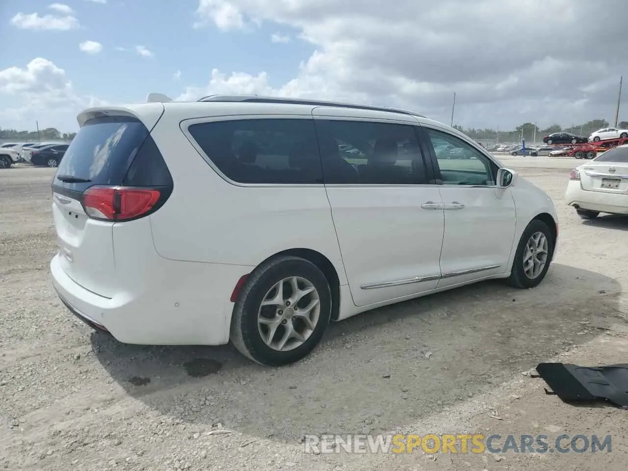 3 fotografías del automóvil dañado 2C4RC1EG3KR604726 CHRYSLER PACIFICA 2019