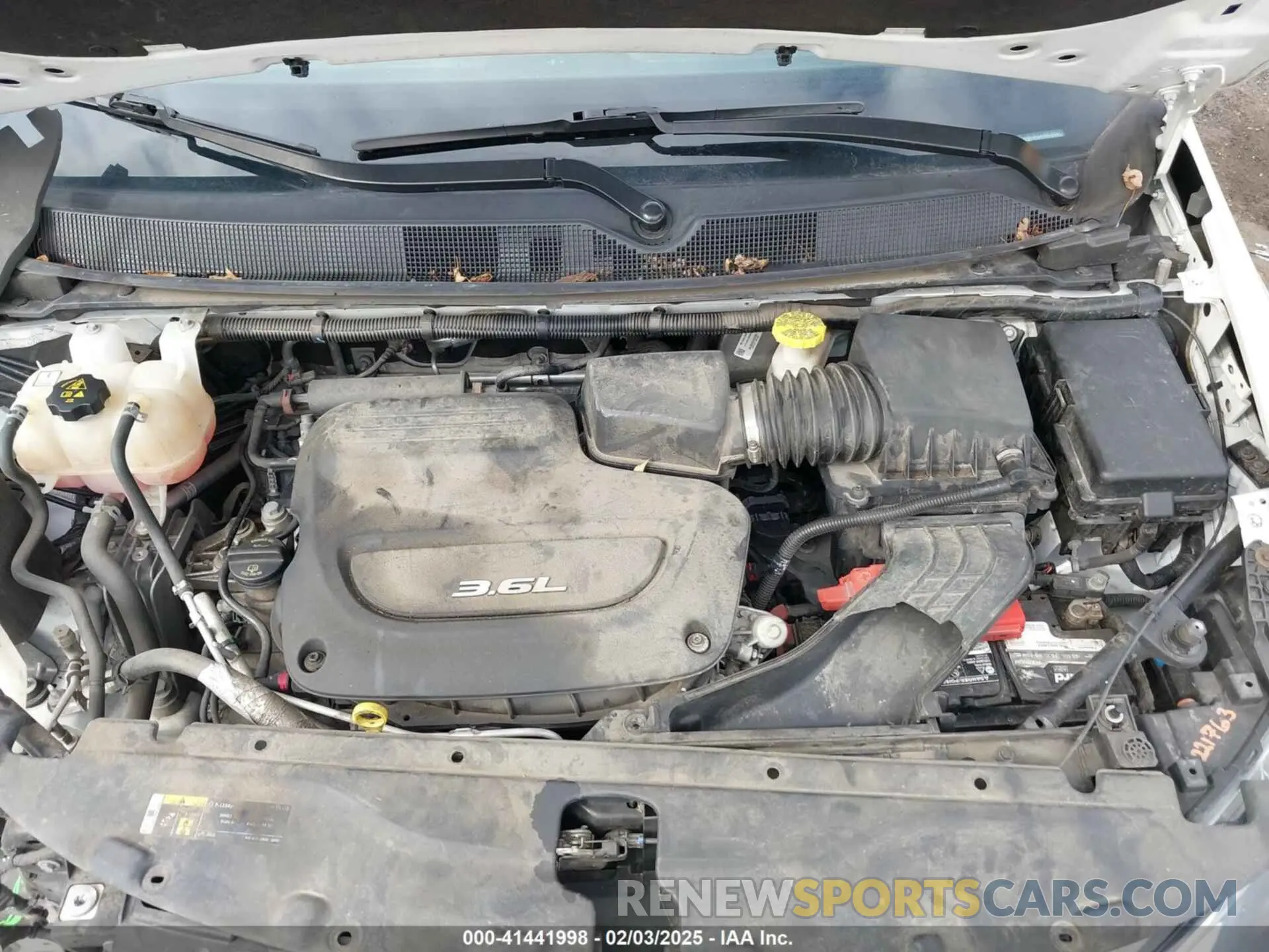 10 fotografías del automóvil dañado 2C4RC1EG5KR505566 CHRYSLER PACIFICA 2019