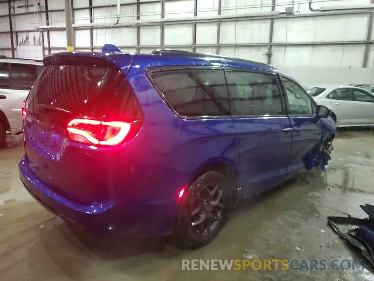 3 fotografías del automóvil dañado 2C4RC1EG9KR644096 CHRYSLER PACIFICA 2019