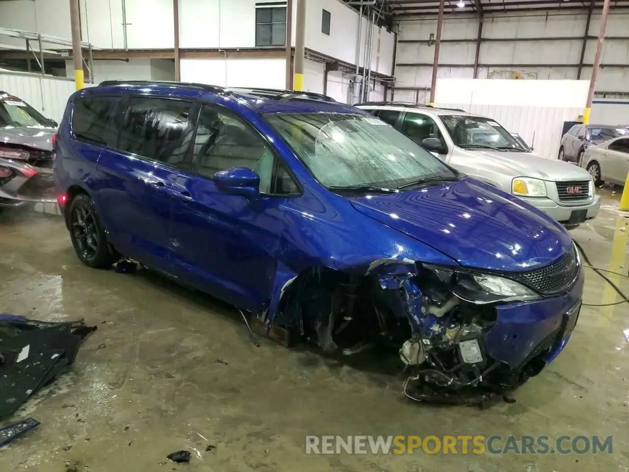 4 fotografías del automóvil dañado 2C4RC1EG9KR644096 CHRYSLER PACIFICA 2019