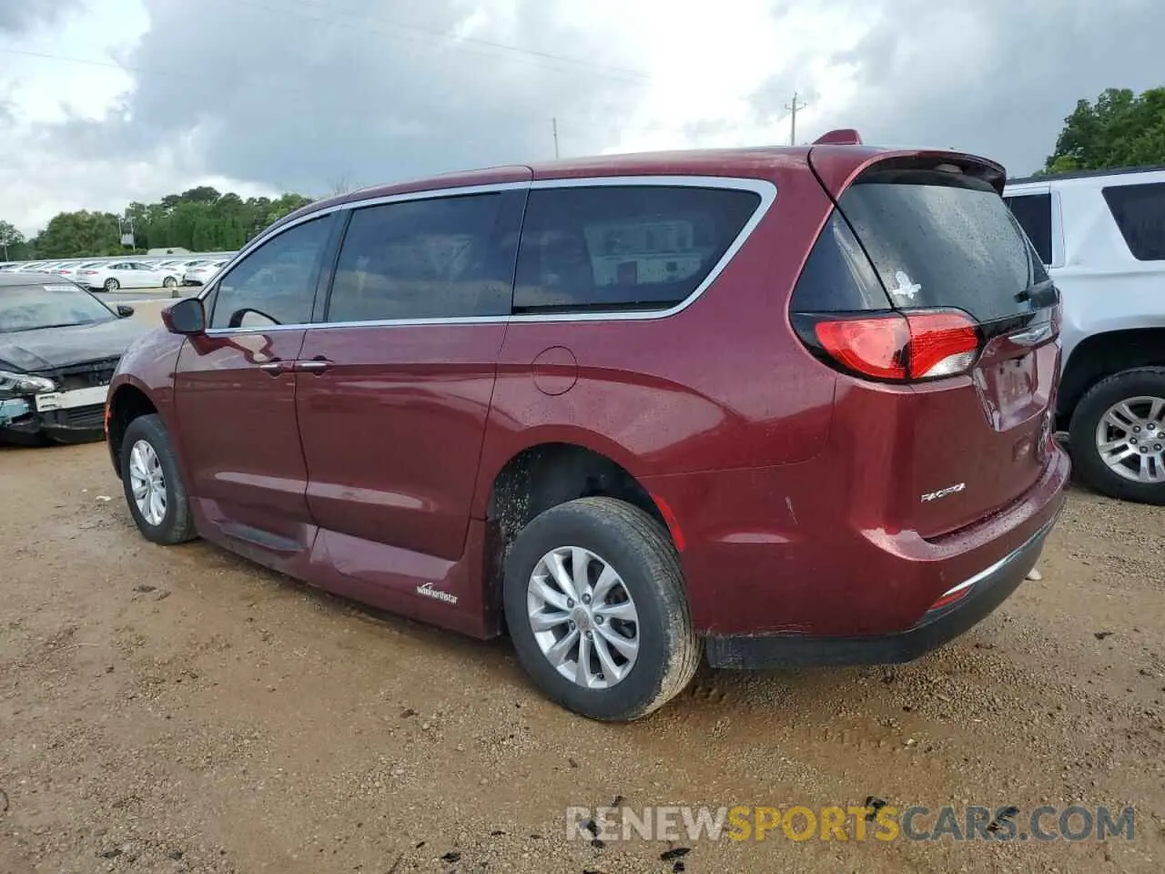 2 fotografías del automóvil dañado 2C4RC1FG1KR638971 CHRYSLER PACIFICA 2019