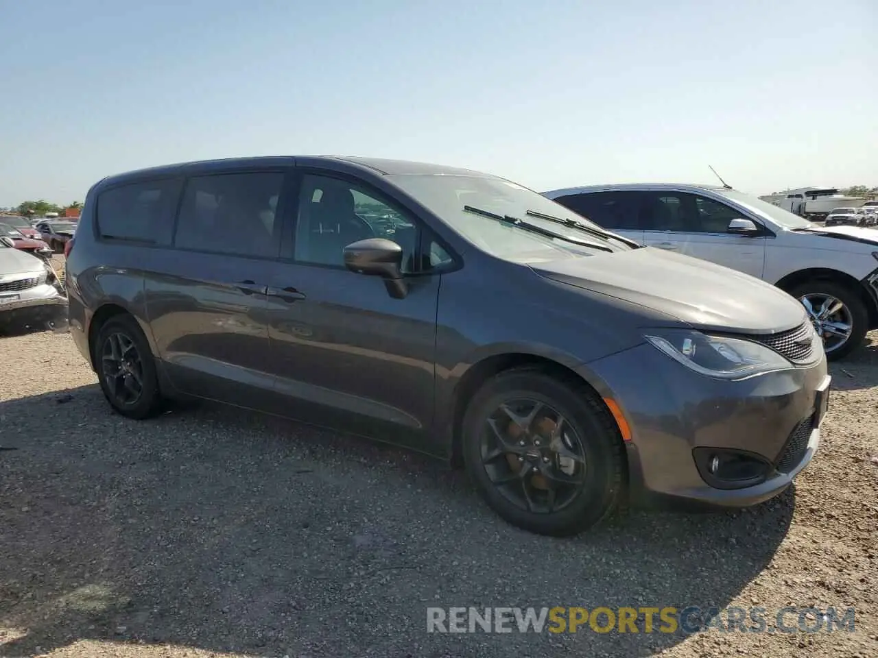 4 fotografías del automóvil dañado 2C4RC1FG3KR569071 CHRYSLER PACIFICA 2019
