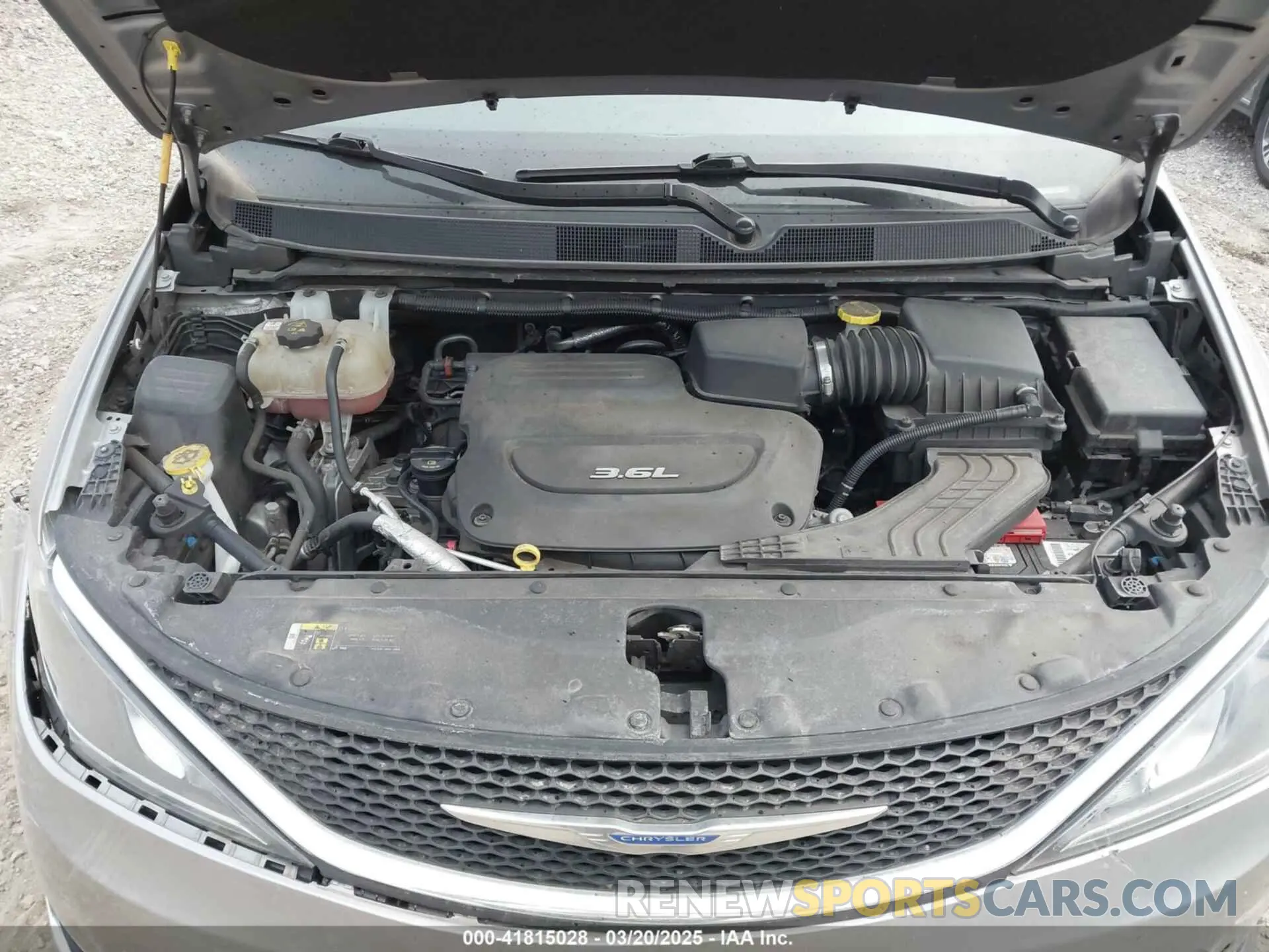 10 fotografías del automóvil dañado 2C4RC1FG6KR523265 CHRYSLER PACIFICA 2019