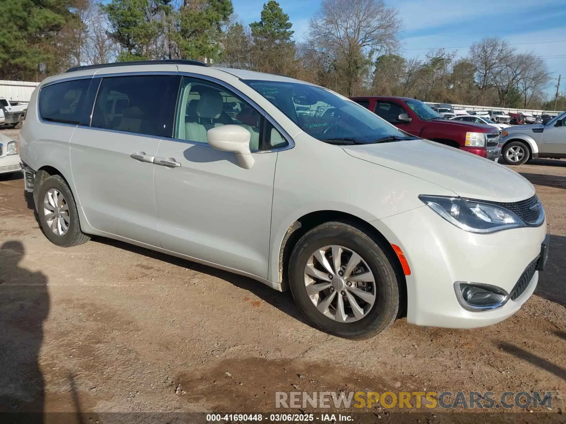 1 fotografías del automóvil dañado 2C4RC1FG6KR669150 CHRYSLER PACIFICA 2019
