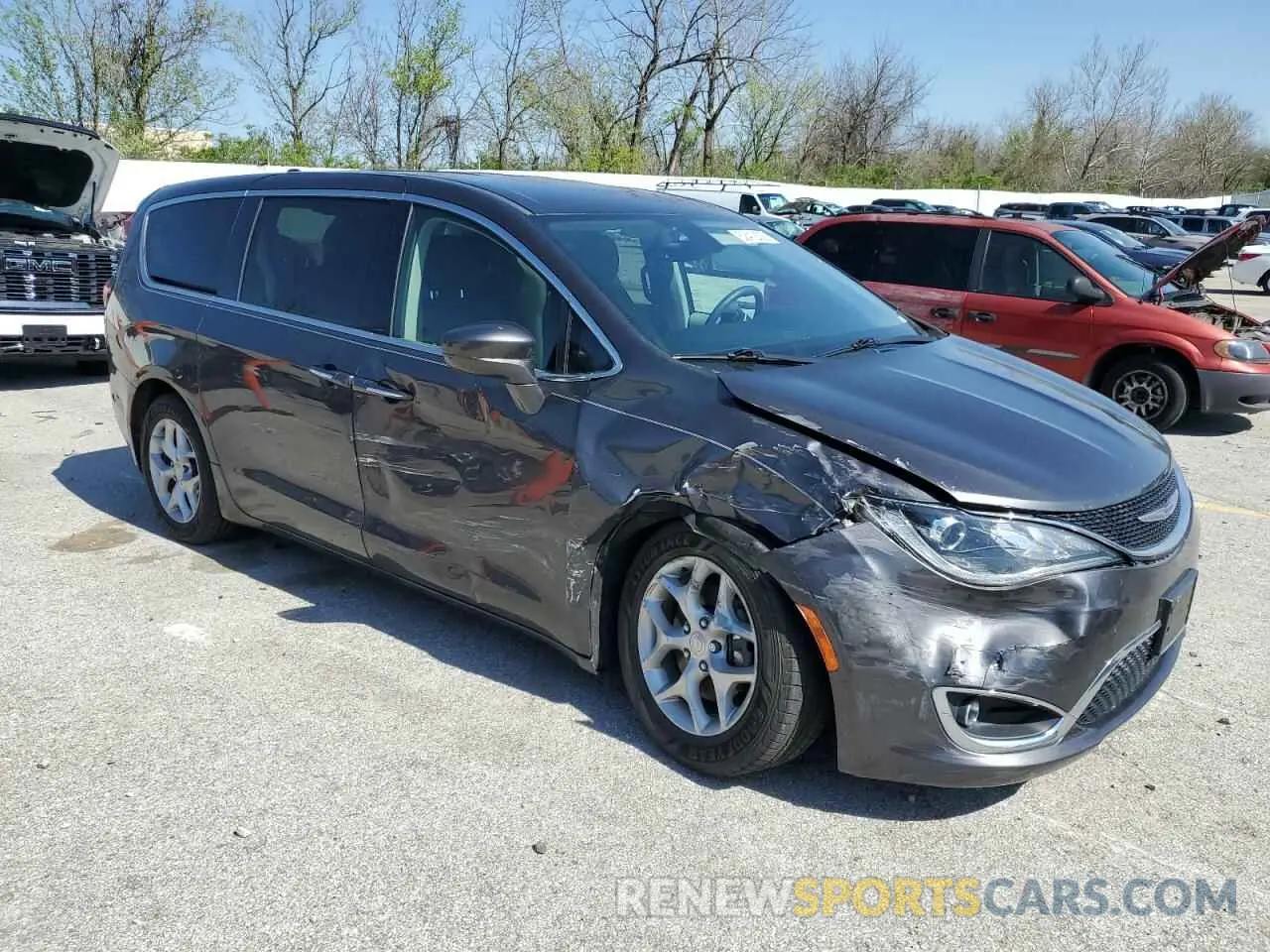 4 fotografías del automóvil dañado 2C4RC1FG7KR576086 CHRYSLER PACIFICA 2019