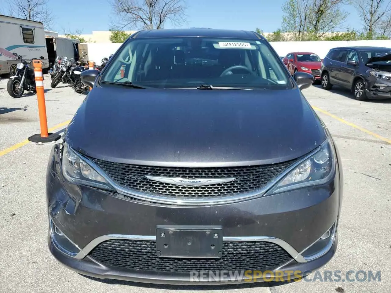 5 fotografías del automóvil dañado 2C4RC1FG7KR576086 CHRYSLER PACIFICA 2019