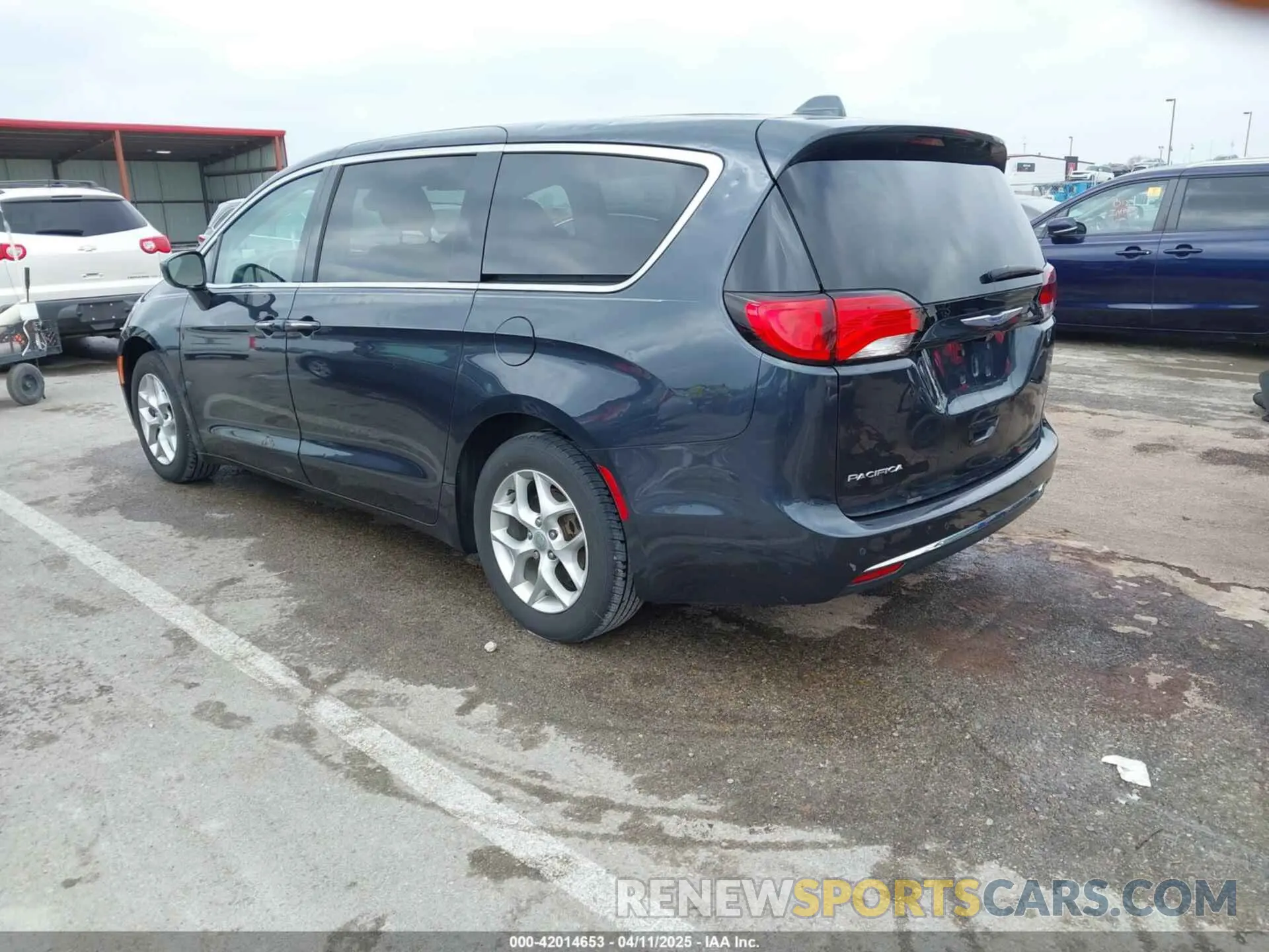 3 fotografías del automóvil dañado 2C4RC1FG7KR599738 CHRYSLER PACIFICA 2019