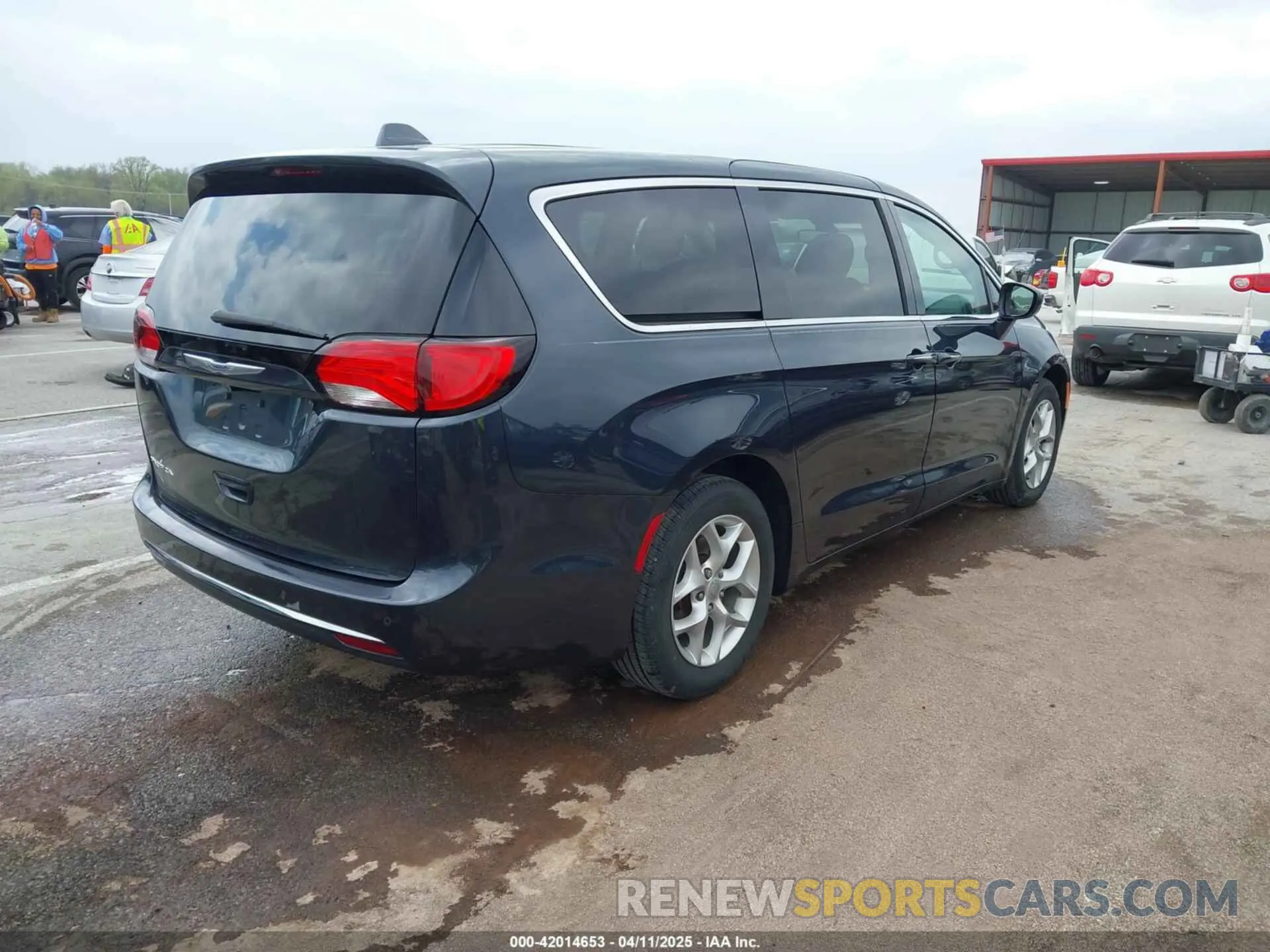4 fotografías del automóvil dañado 2C4RC1FG7KR599738 CHRYSLER PACIFICA 2019