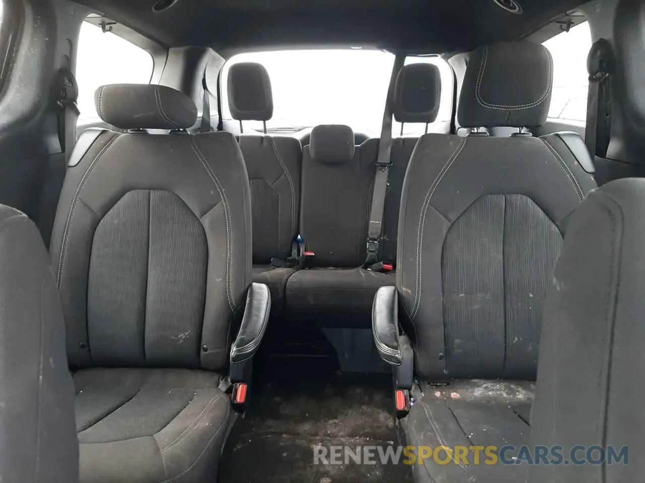 10 fotografías del automóvil dañado 2C4RC1FG8KR706179 CHRYSLER PACIFICA 2019