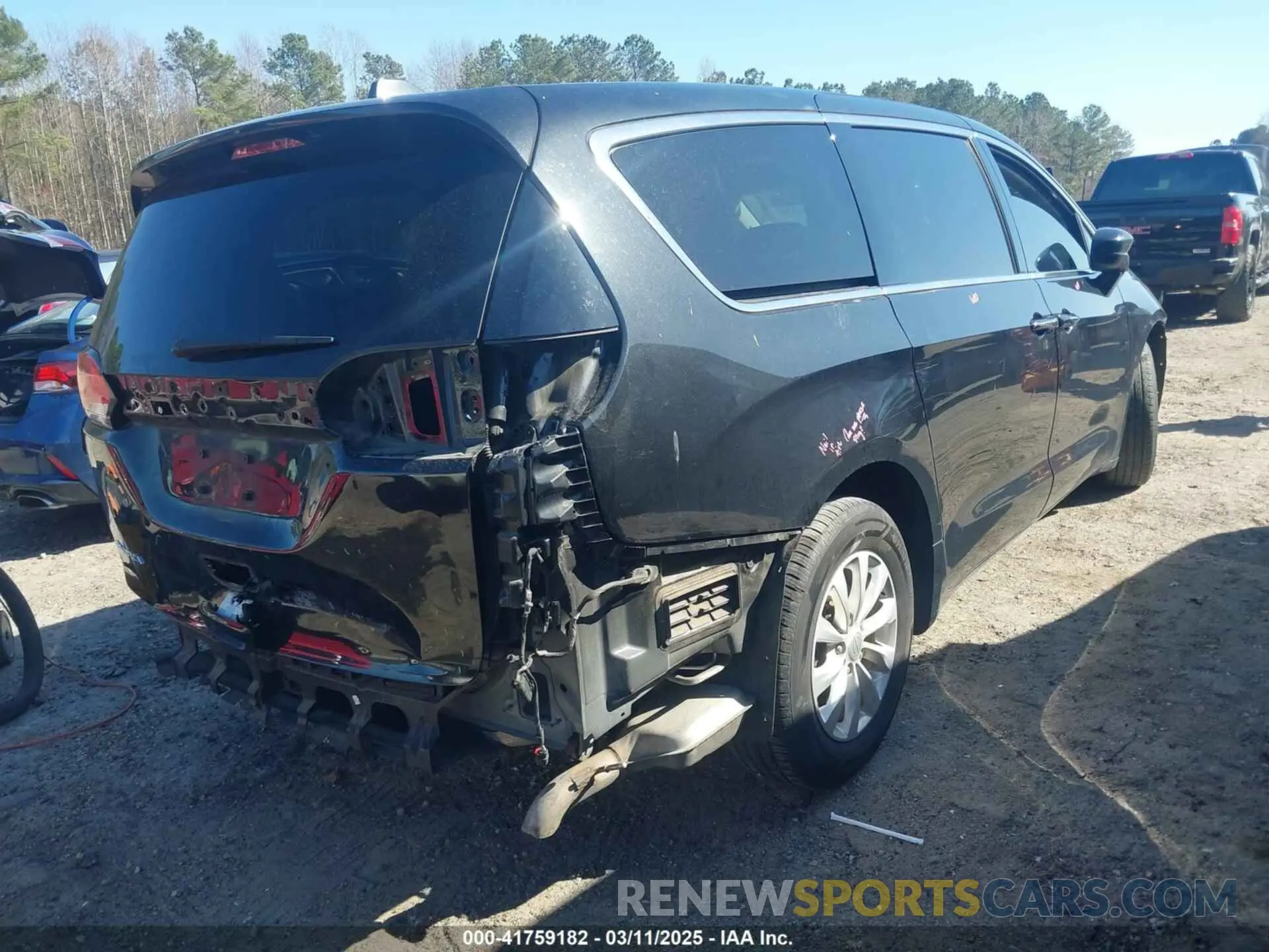 4 fotografías del automóvil dañado 2C4RC1FG9KR604227 CHRYSLER PACIFICA 2019