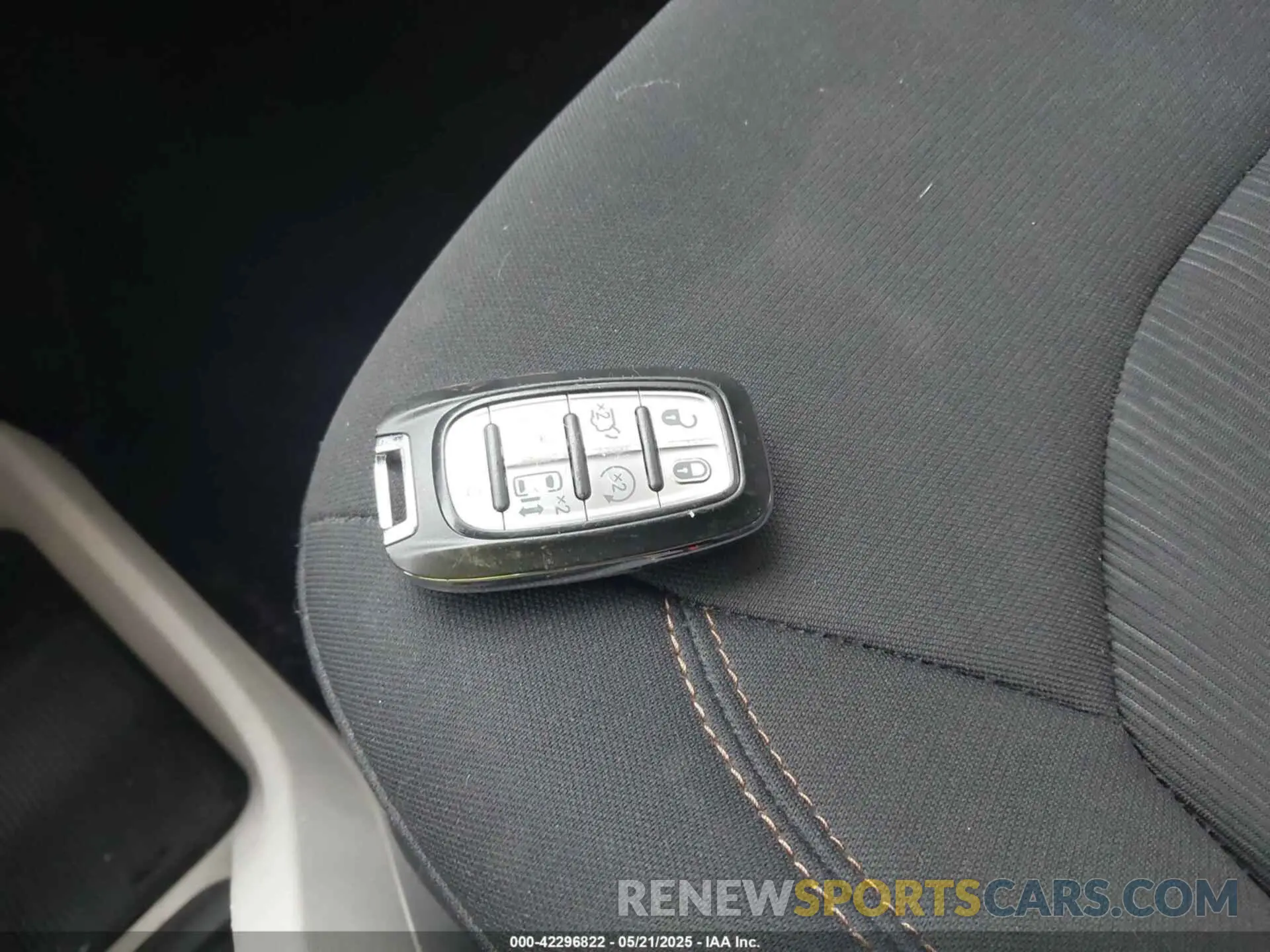 11 fotografías del automóvil dañado 2C4RC1FG9KR629550 CHRYSLER PACIFICA 2019