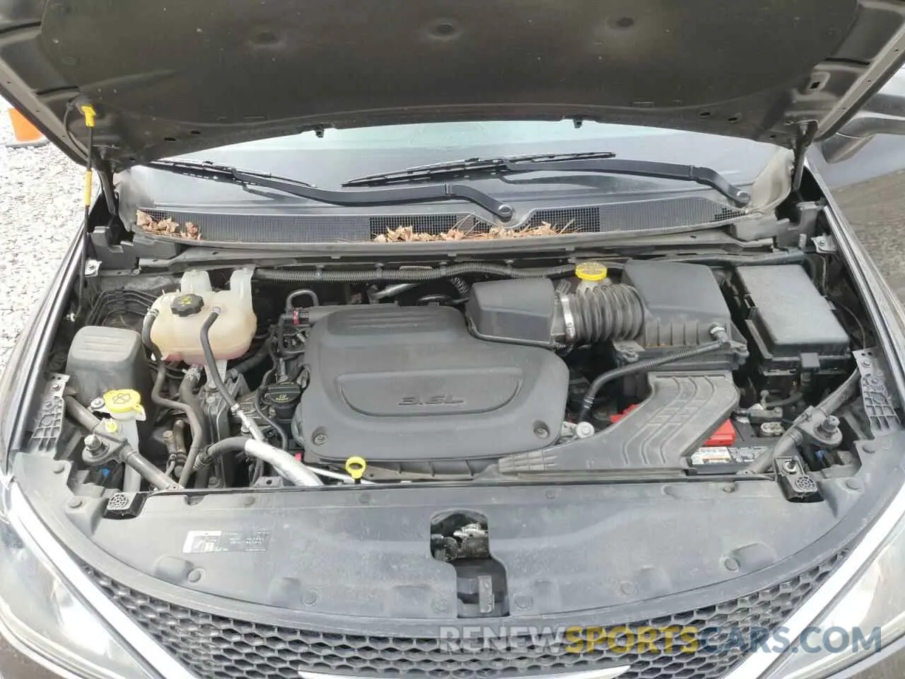 12 fotografías del automóvil dañado 2C4RC1FGXKR525472 CHRYSLER PACIFICA 2019