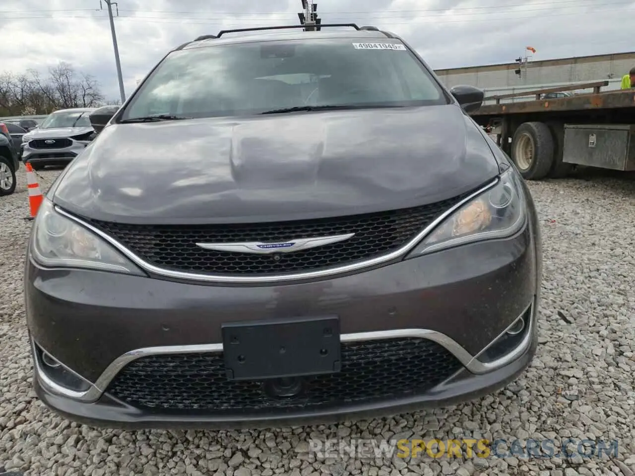 5 fotografías del automóvil dañado 2C4RC1FGXKR525472 CHRYSLER PACIFICA 2019