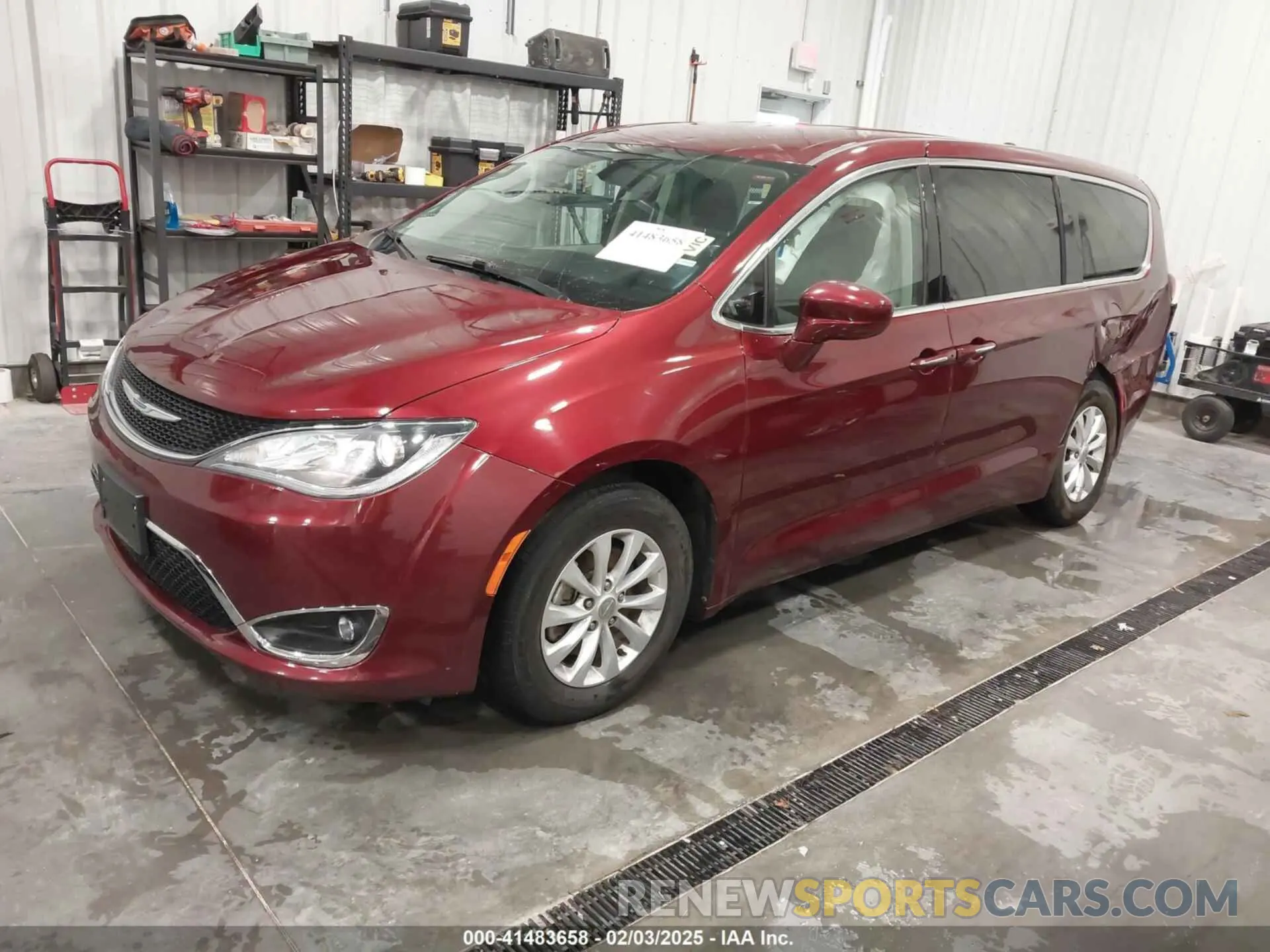 2 fotografías del automóvil dañado 2C4RC1FGXKR706264 CHRYSLER PACIFICA 2019