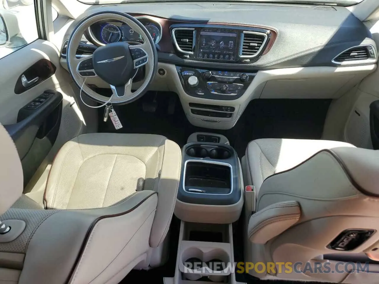 8 fotografías del automóvil dañado 2C4RC1GG1KR525567 CHRYSLER PACIFICA 2019