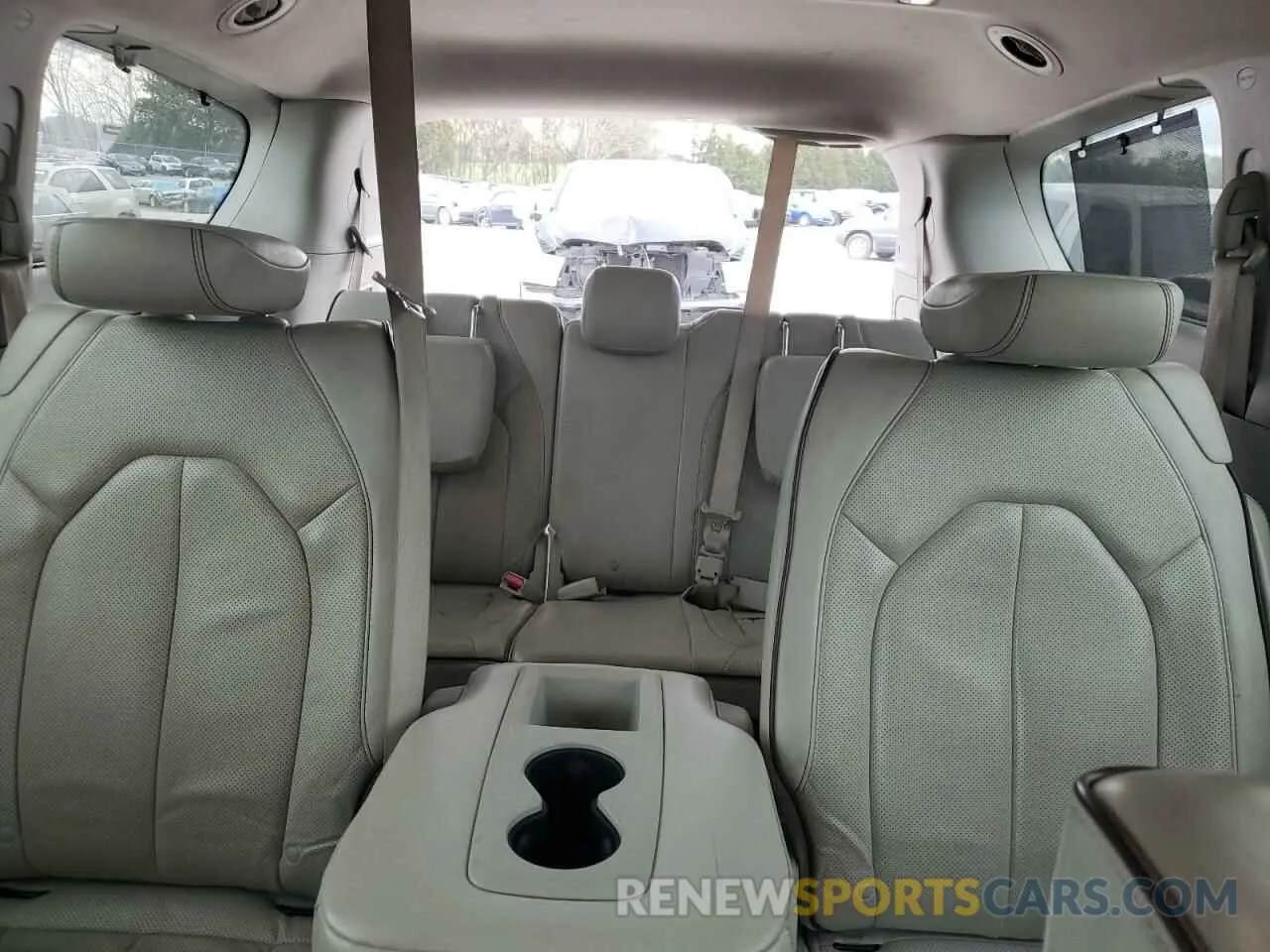 10 fotografías del automóvil dañado 2C4RC1GG1KR597630 CHRYSLER PACIFICA 2019