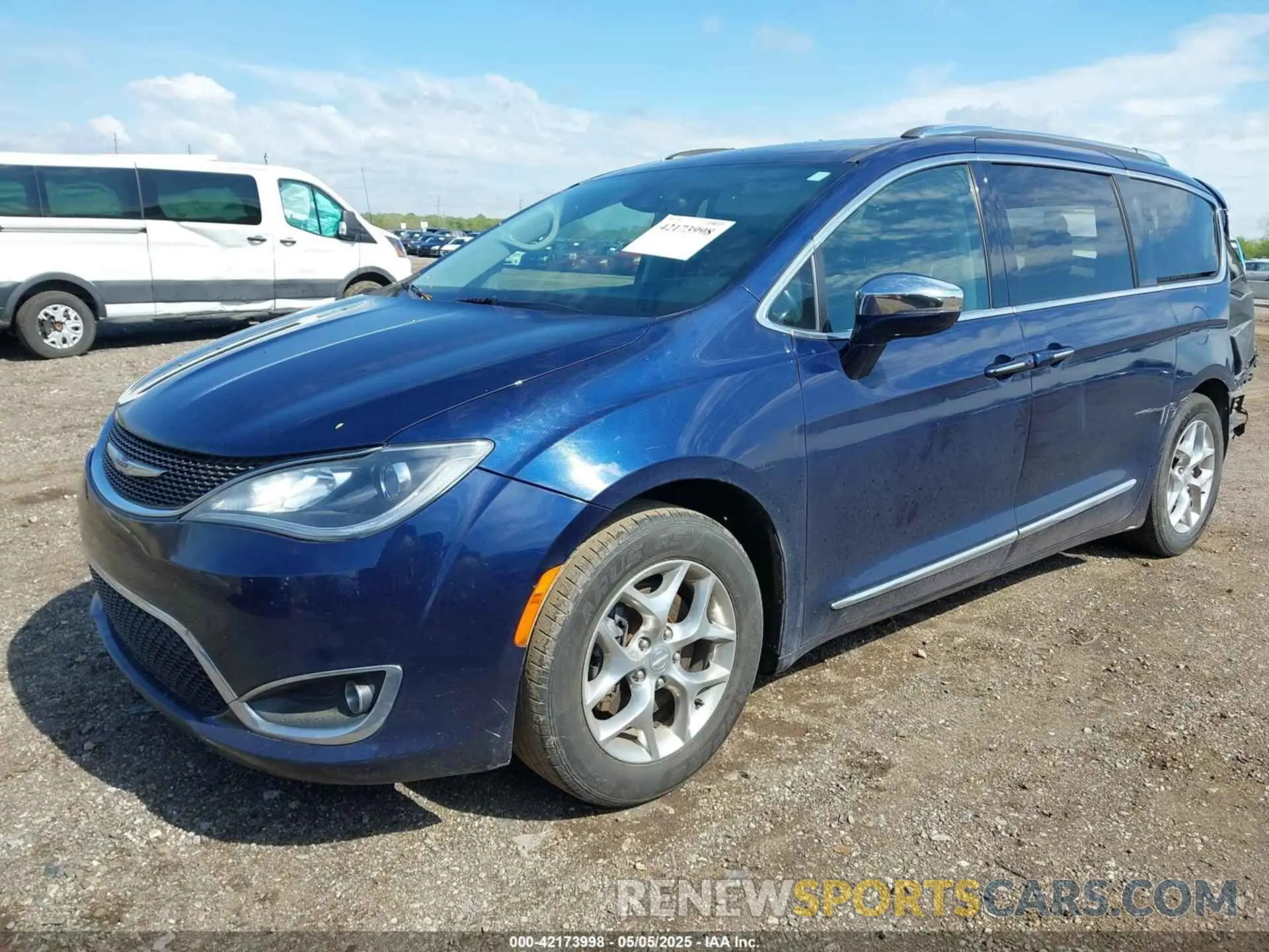 2 fotografías del automóvil dañado 2C4RC1GG2KR655440 CHRYSLER PACIFICA 2019