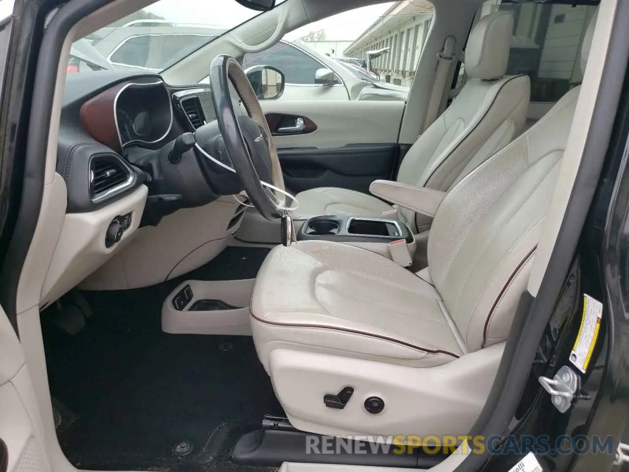 7 fotografías del automóvil dañado 2C4RC1GG4KR551743 CHRYSLER PACIFICA 2019