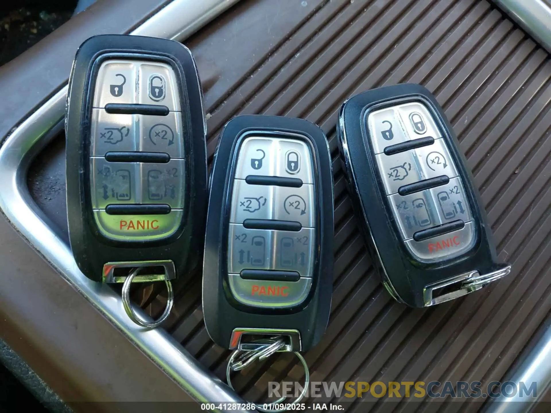 11 fotografías del automóvil dañado 2C4RC1GG4KR629258 CHRYSLER PACIFICA 2019