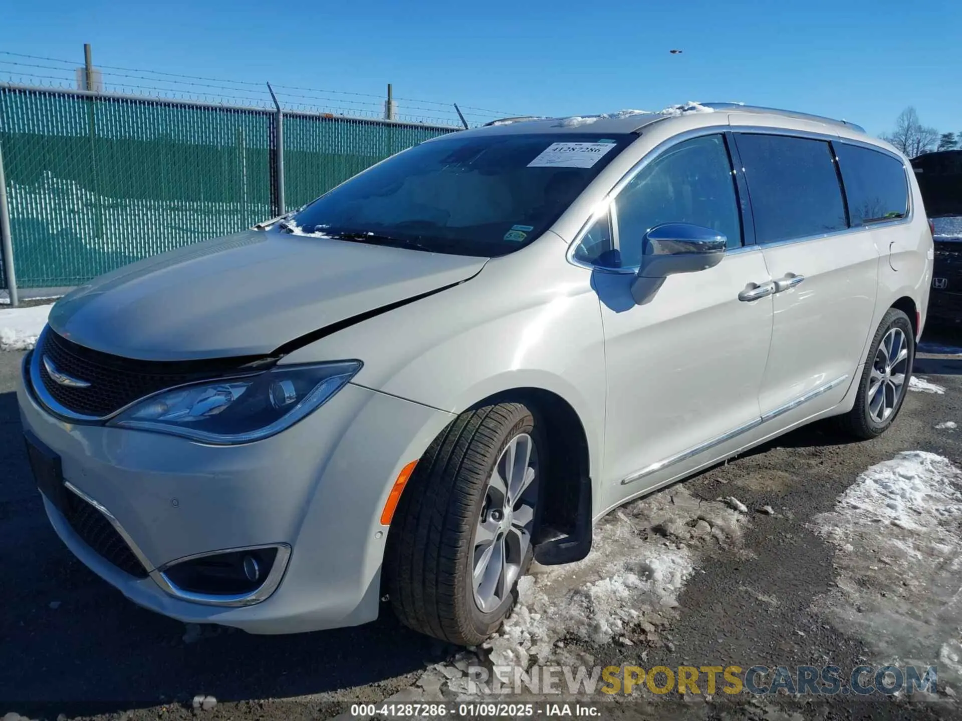 2 fotografías del automóvil dañado 2C4RC1GG4KR629258 CHRYSLER PACIFICA 2019