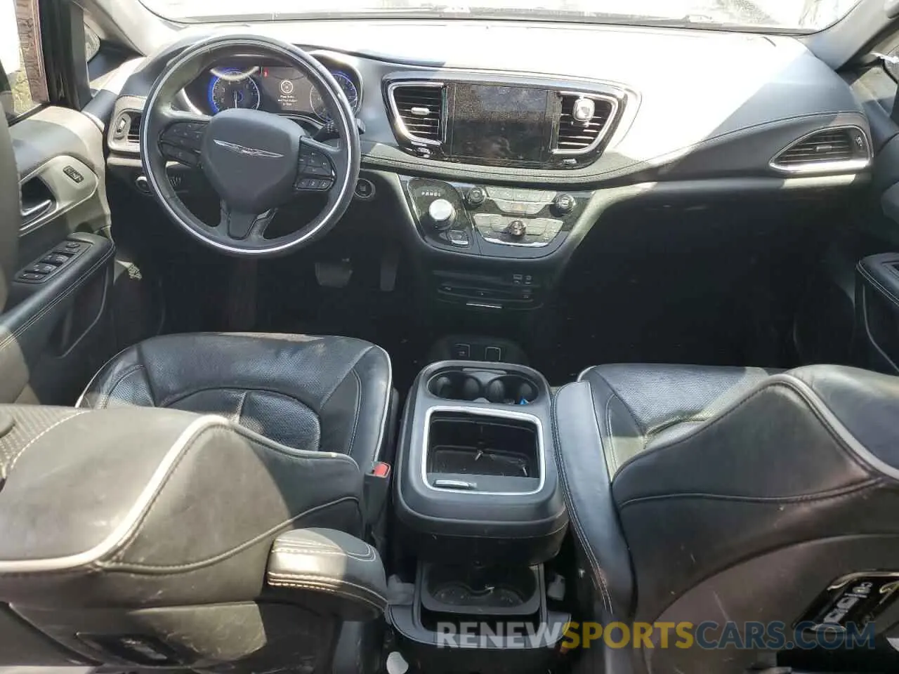 8 fotografías del automóvil dañado 2C4RC1GG4KR643869 CHRYSLER PACIFICA 2019