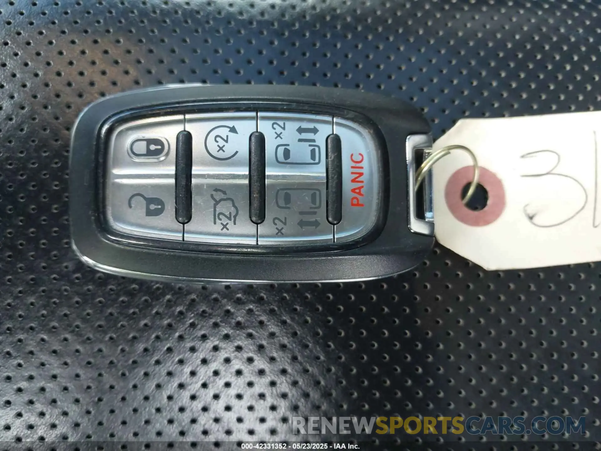 11 fotografías del automóvil dañado 2C4RC1GG5KR652497 CHRYSLER PACIFICA 2019