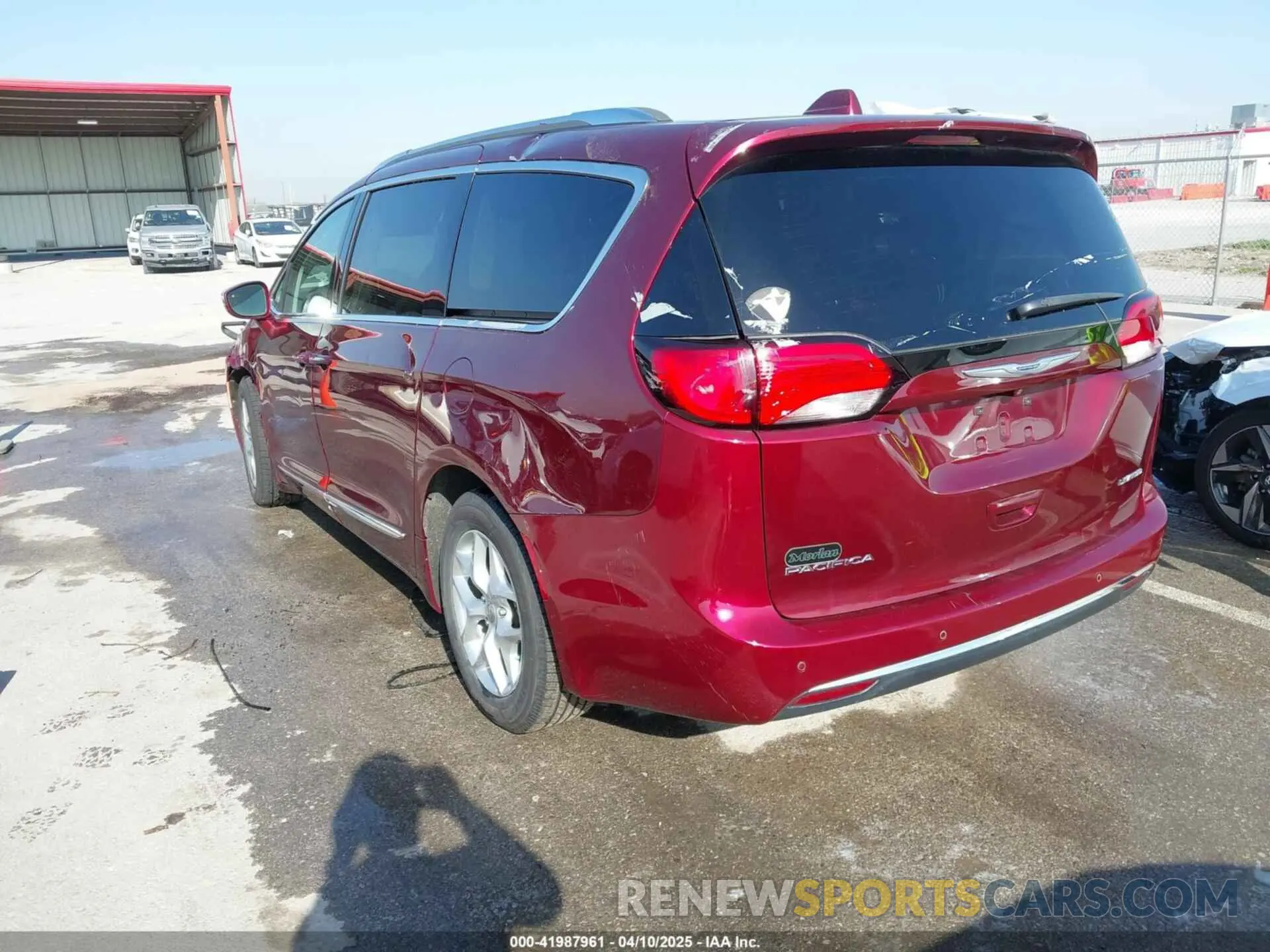 3 fotografías del automóvil dañado 2C4RC1GG5KR720135 CHRYSLER PACIFICA 2019