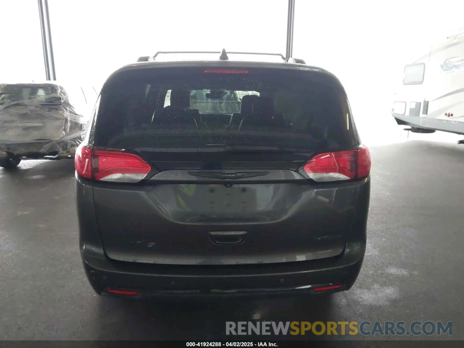 16 fotografías del automóvil dañado 2C4RC1GG7KR532538 CHRYSLER PACIFICA 2019