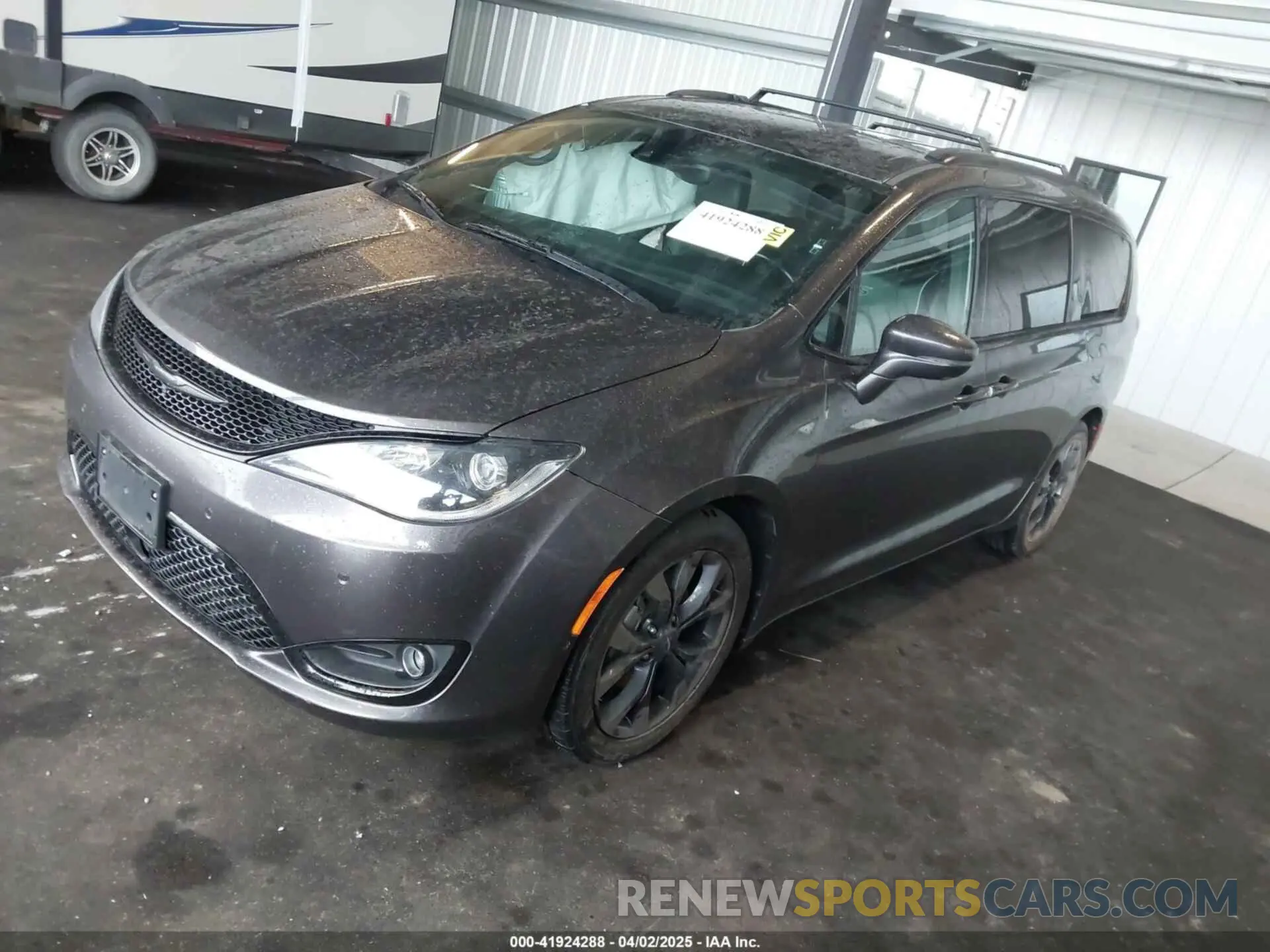2 fotografías del automóvil dañado 2C4RC1GG7KR532538 CHRYSLER PACIFICA 2019