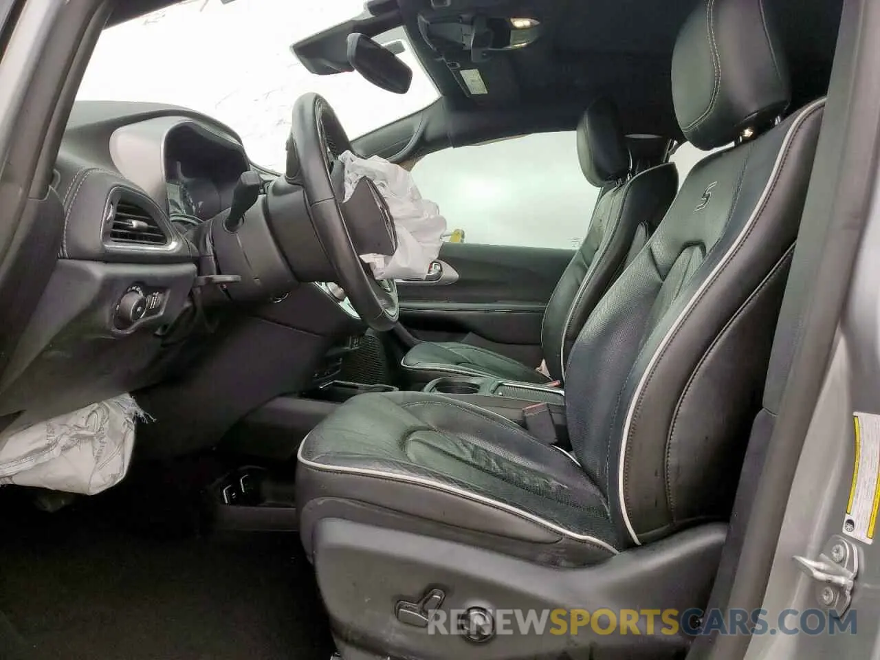 7 fotografías del automóvil dañado 2C4RC1GG7KR541692 CHRYSLER PACIFICA 2019