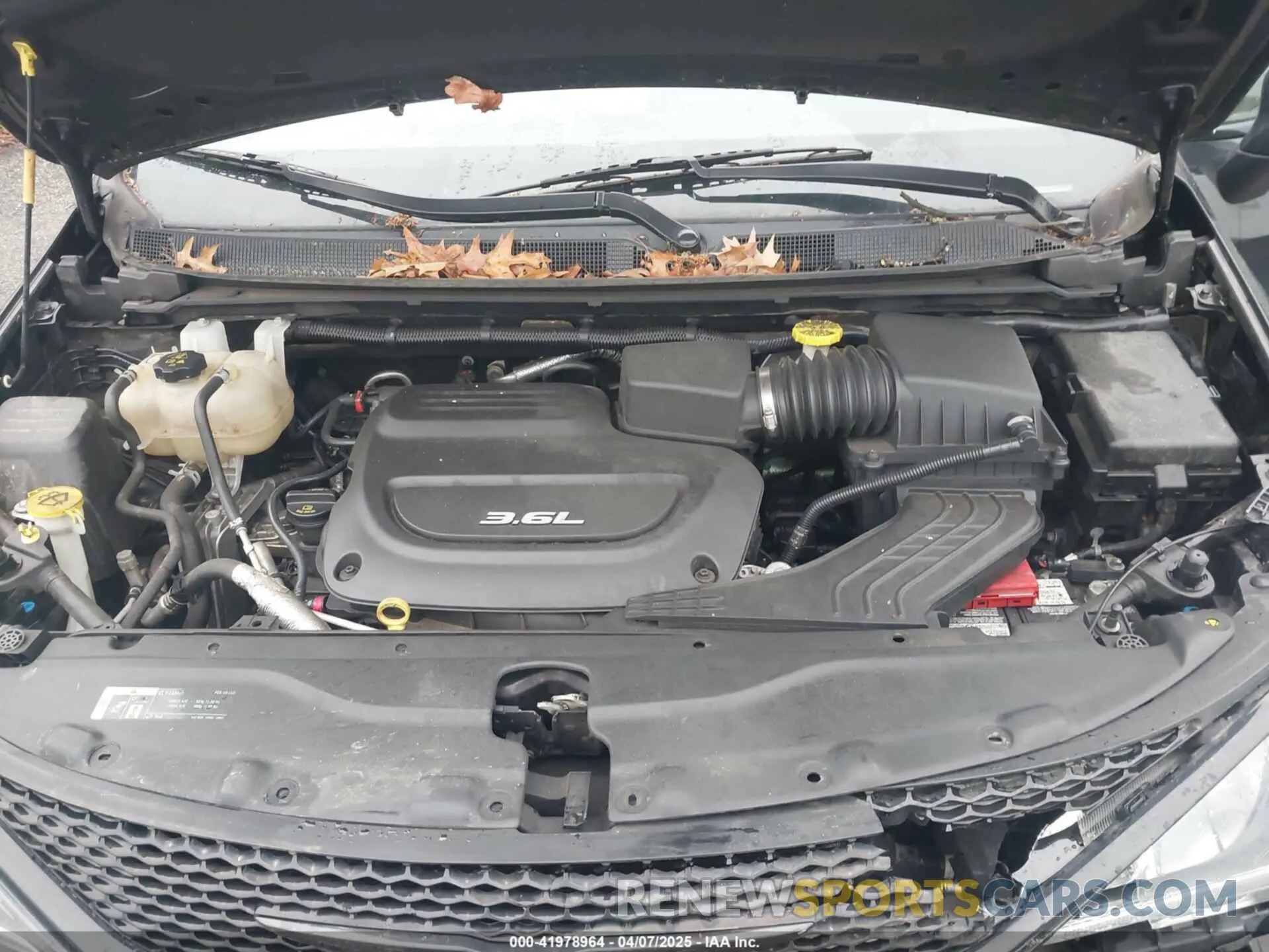10 fotografías del automóvil dañado 2C4RC1GG7KR549971 CHRYSLER PACIFICA 2019