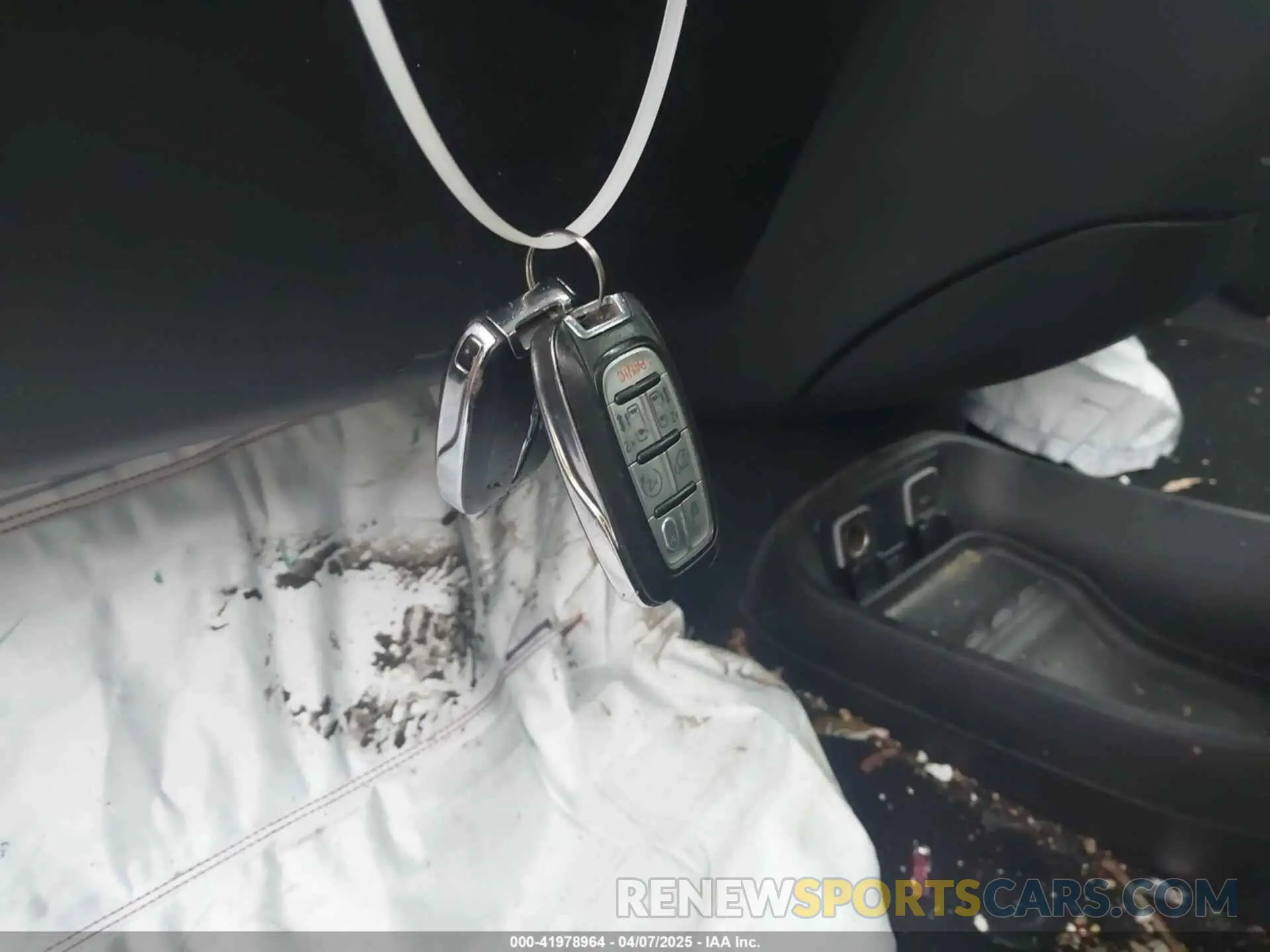 11 fotografías del automóvil dañado 2C4RC1GG7KR549971 CHRYSLER PACIFICA 2019