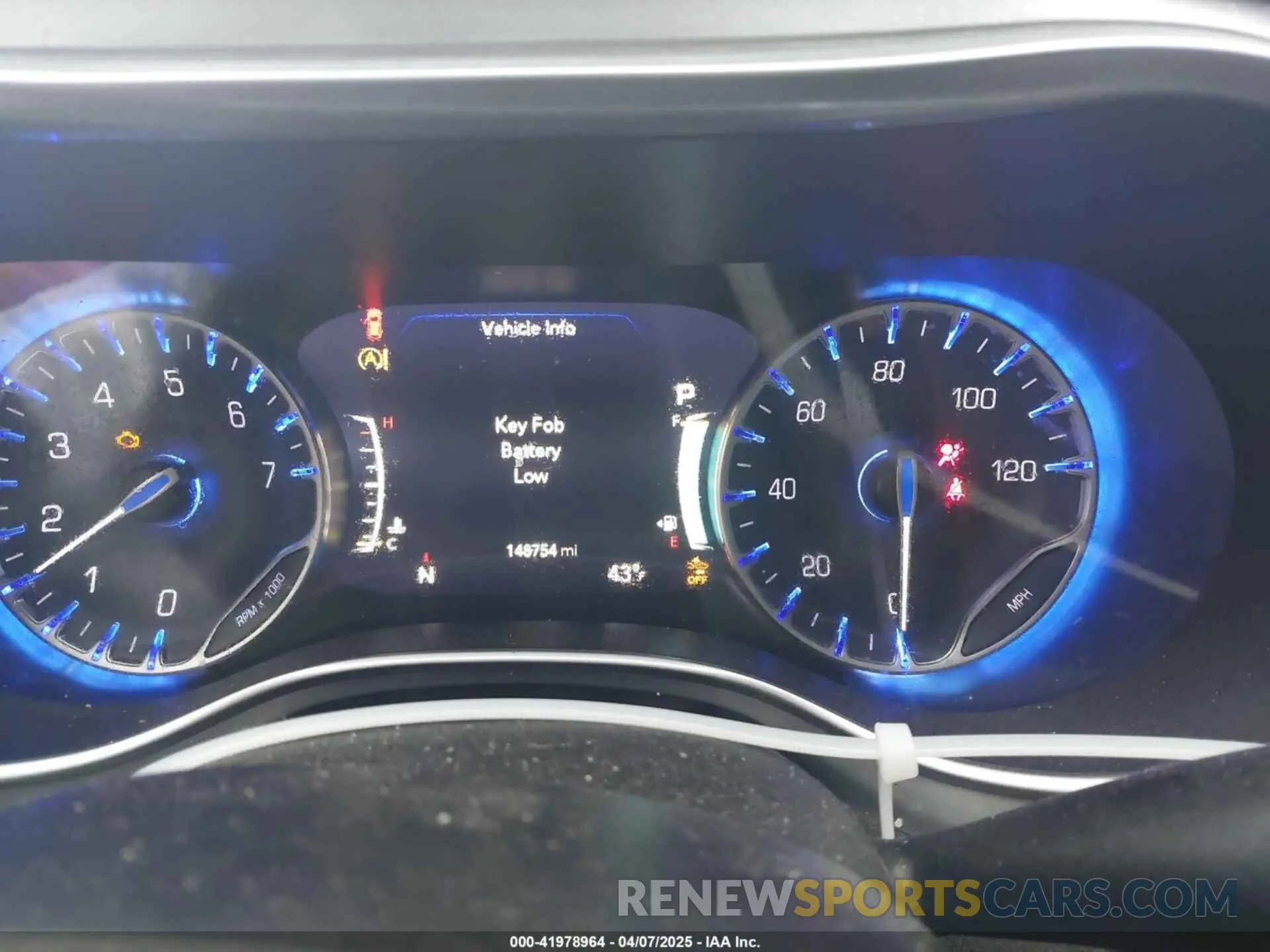 7 fotografías del automóvil dañado 2C4RC1GG7KR549971 CHRYSLER PACIFICA 2019