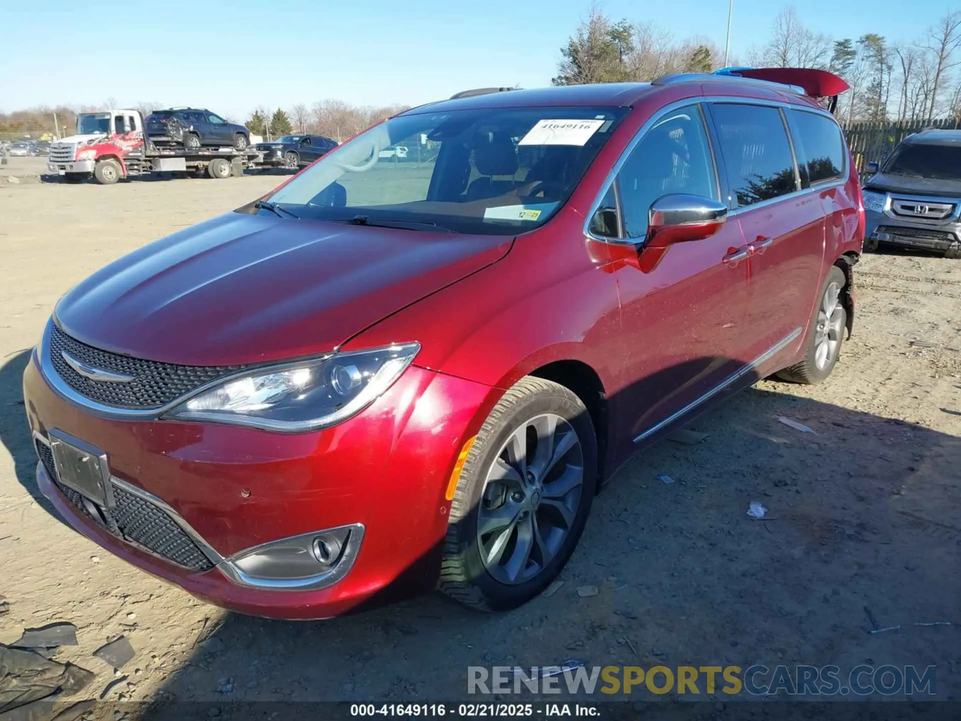 2 fotografías del automóvil dañado 2C4RC1GG9KR627909 CHRYSLER PACIFICA 2019