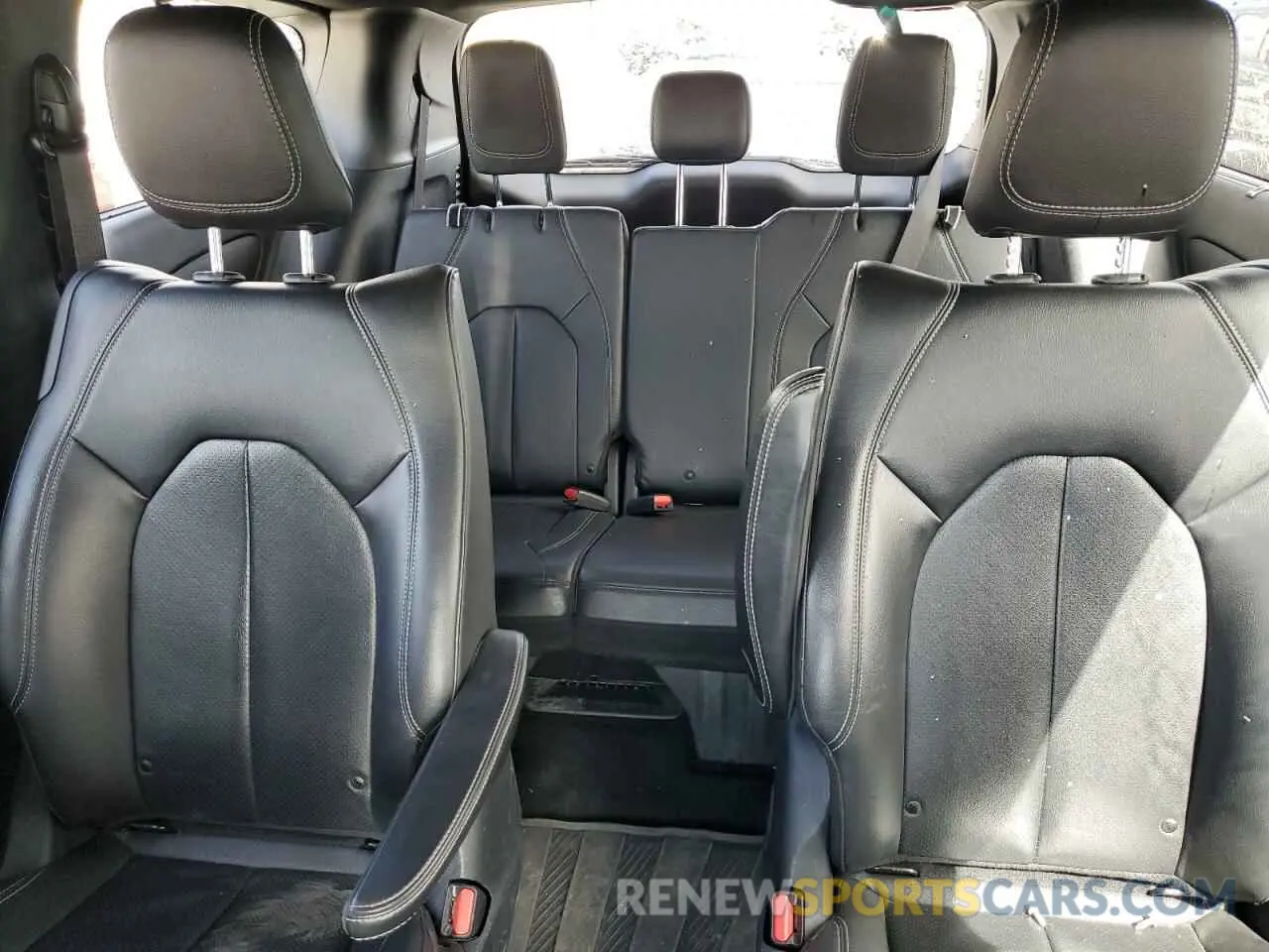 10 fotografías del automóvil dañado 2C4RC1L77KR668805 CHRYSLER PACIFICA 2019