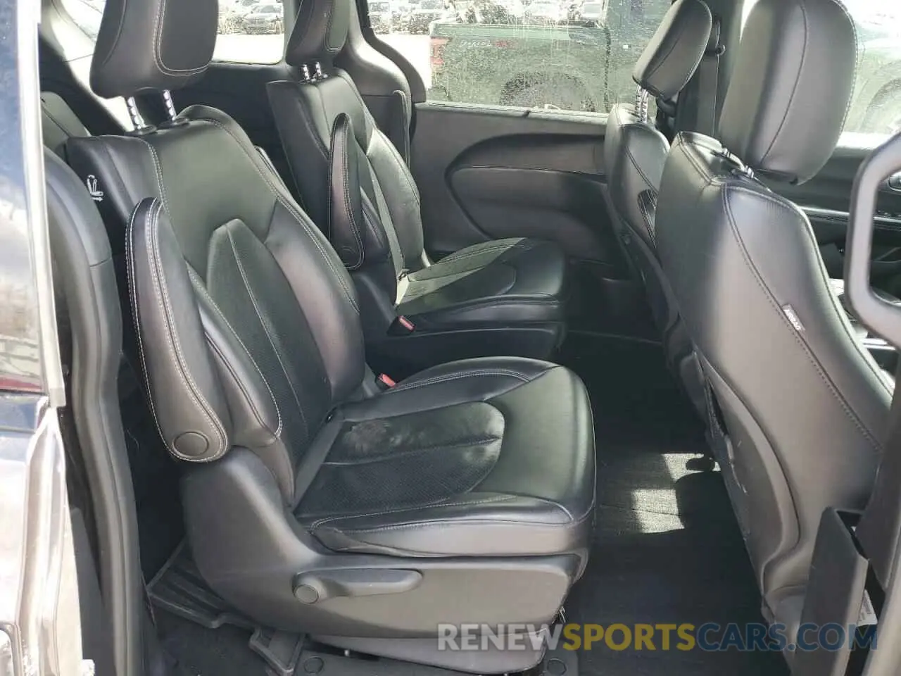 11 fotografías del automóvil dañado 2C4RC1L77KR668805 CHRYSLER PACIFICA 2019