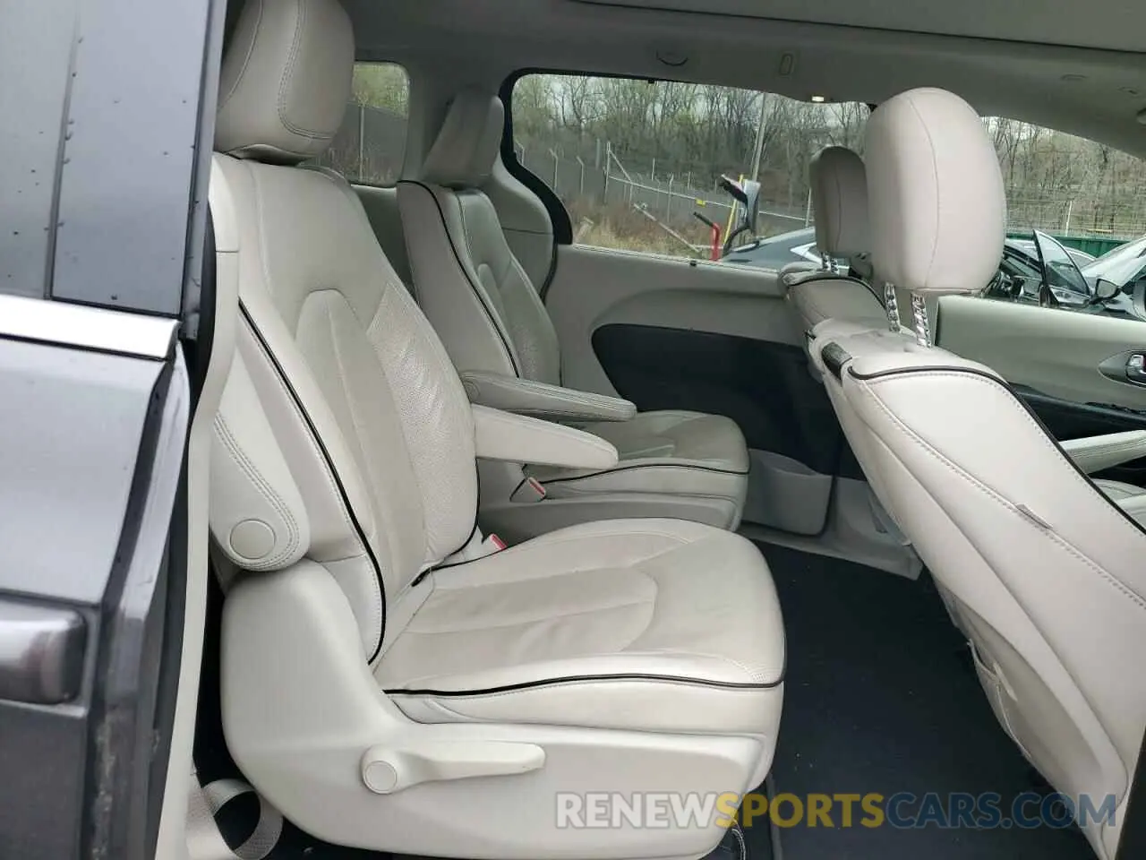 11 fotografías del automóvil dañado 2C4RC1N72KR533017 CHRYSLER PACIFICA 2019
