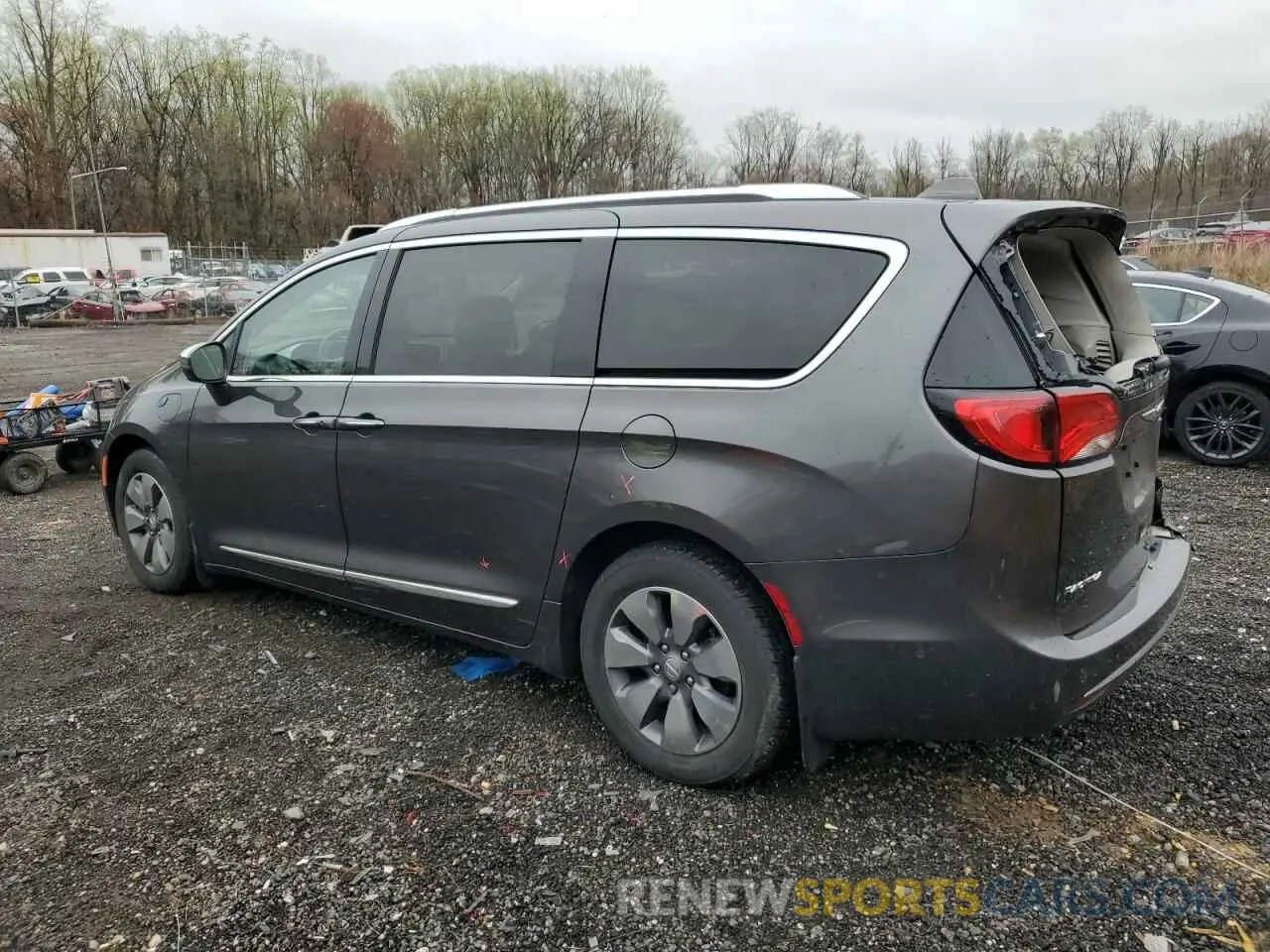 2 fotografías del automóvil dañado 2C4RC1N72KR533017 CHRYSLER PACIFICA 2019