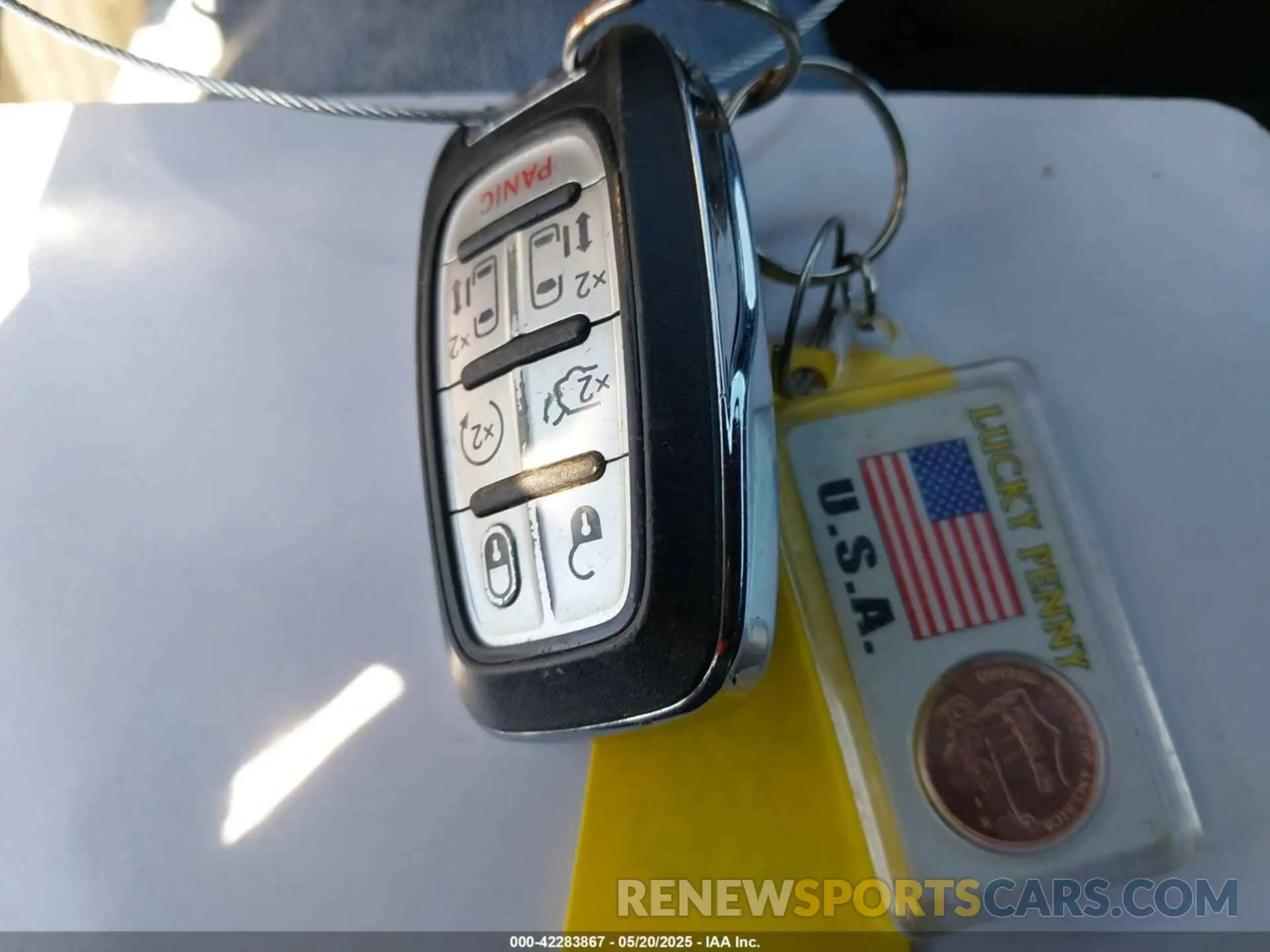 11 fotografías del automóvil dañado 2C4RC1BG0LR116842 CHRYSLER PACIFICA 2020