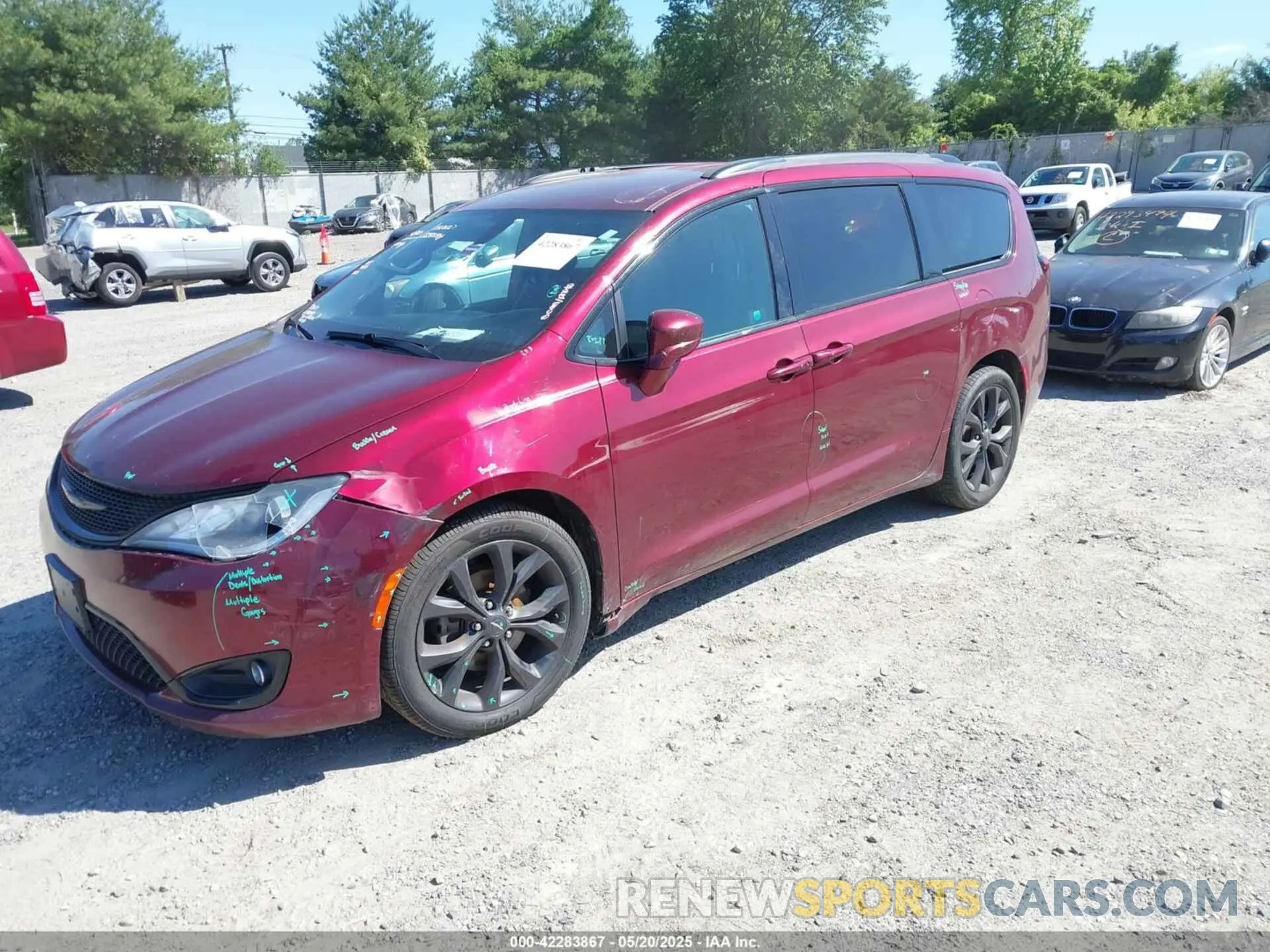 2 fotografías del automóvil dañado 2C4RC1BG0LR116842 CHRYSLER PACIFICA 2020