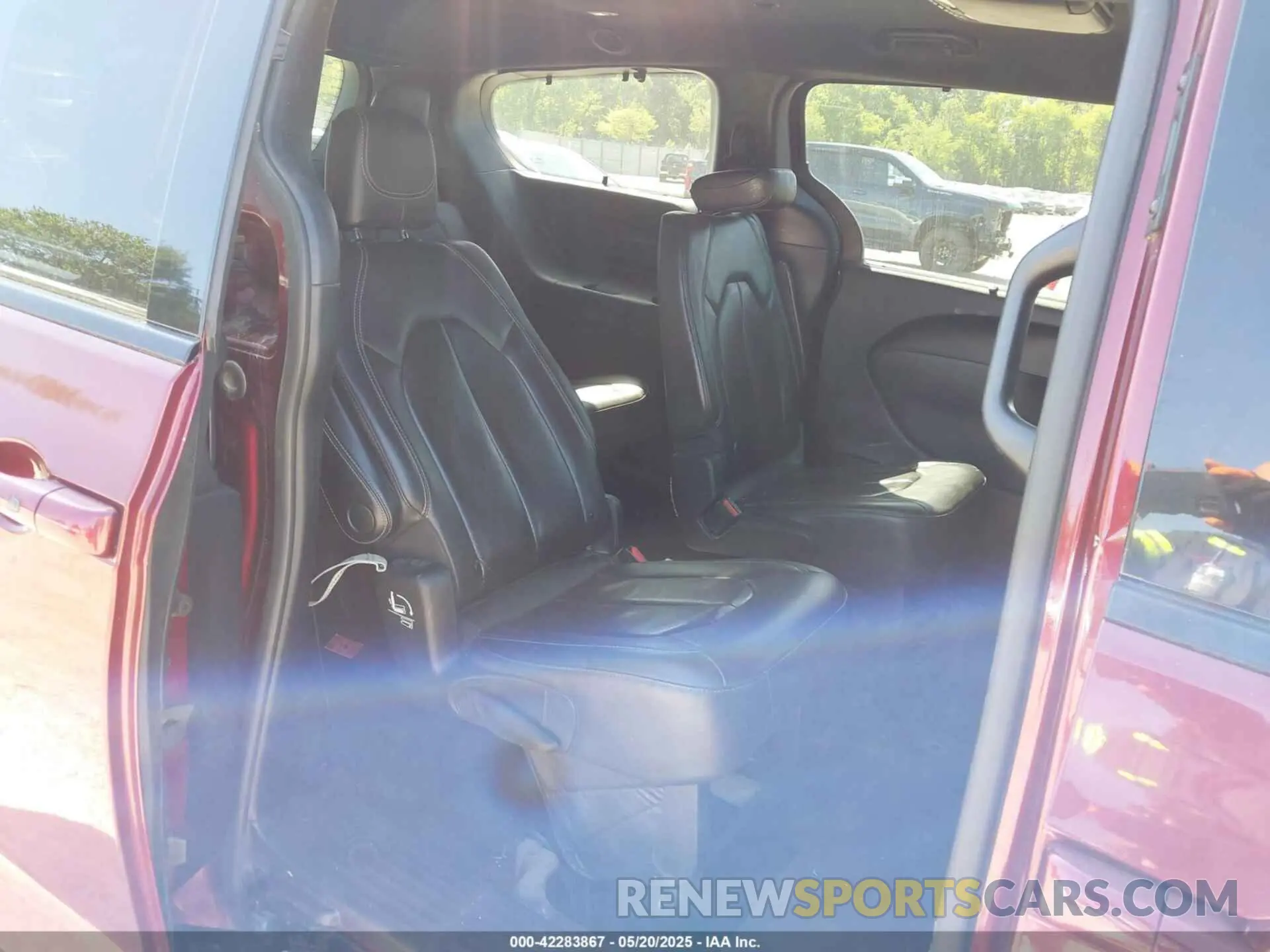 8 fotografías del automóvil dañado 2C4RC1BG0LR116842 CHRYSLER PACIFICA 2020