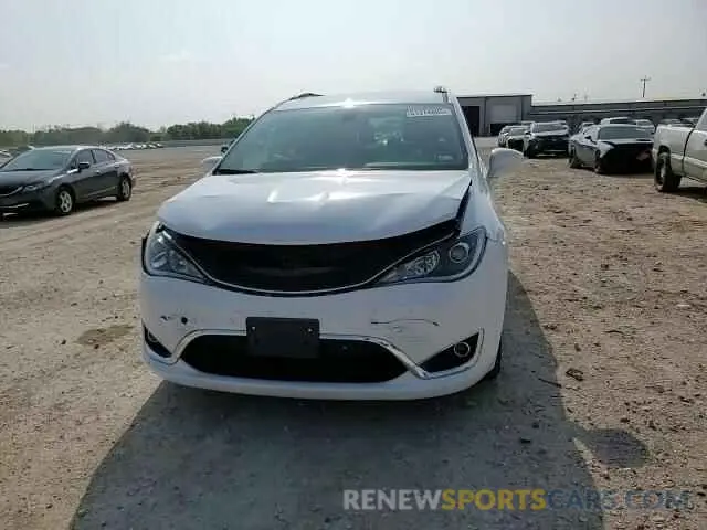 11 fotografías del automóvil dañado 2C4RC1BG1LR250341 CHRYSLER PACIFICA 2020