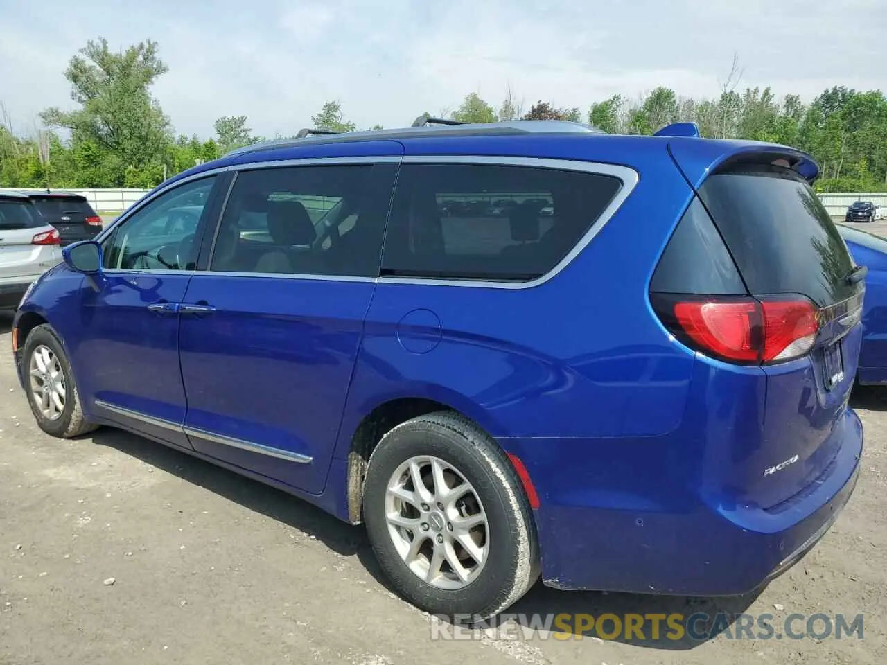 2 fotografías del automóvil dañado 2C4RC1BG2LR103350 CHRYSLER PACIFICA 2020