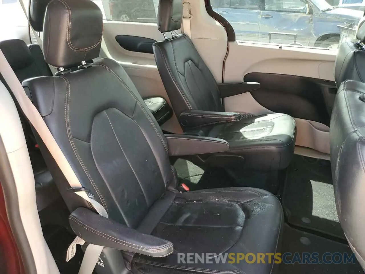 11 fotografías del automóvil dañado 2C4RC1BG2LR115479 CHRYSLER PACIFICA 2020