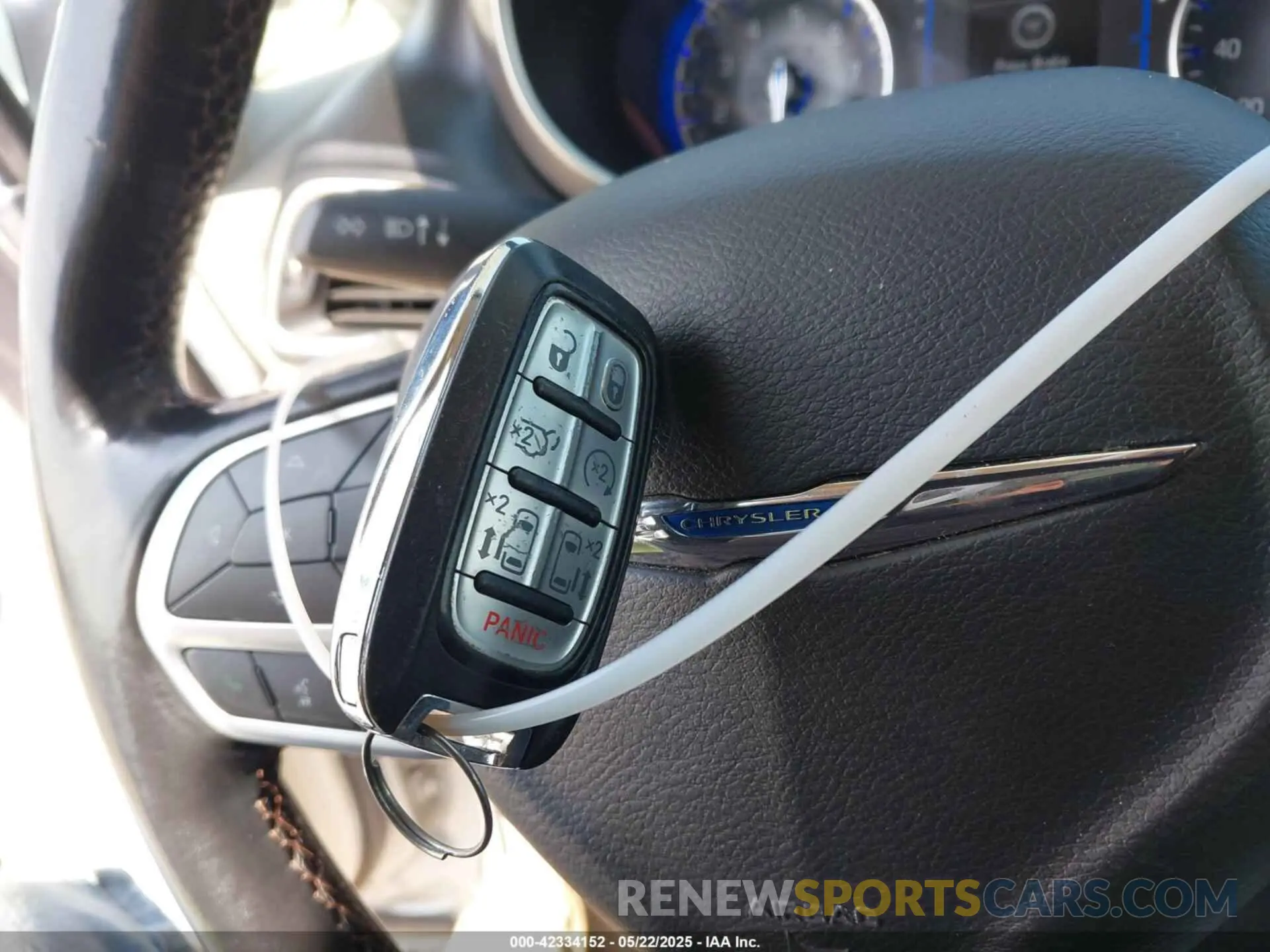 11 fotografías del automóvil dañado 2C4RC1BG3LR285642 CHRYSLER PACIFICA 2020
