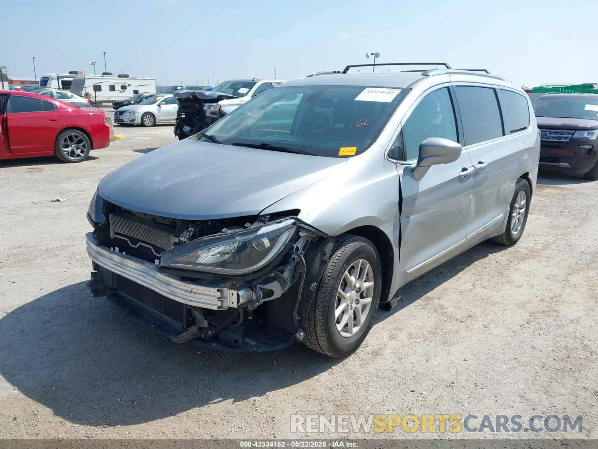 2 fotografías del automóvil dañado 2C4RC1BG3LR285642 CHRYSLER PACIFICA 2020