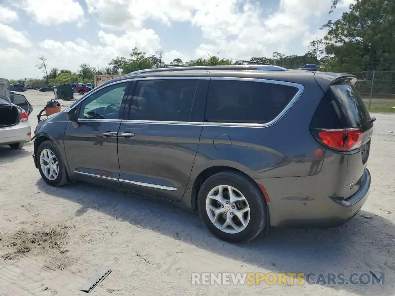 2 fotografías del automóvil dañado 2C4RC1BG5LR142062 CHRYSLER PACIFICA 2020