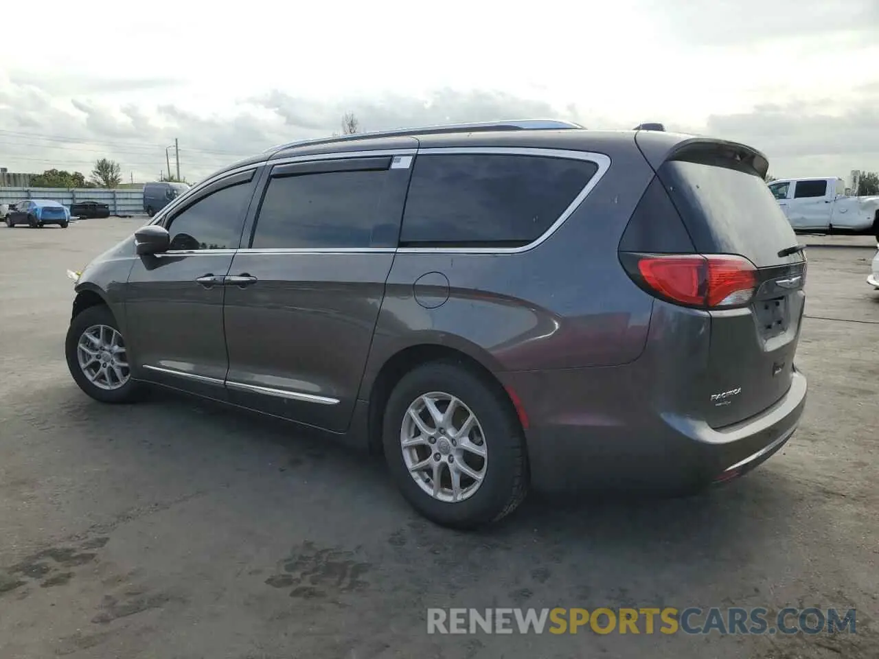 2 fotografías del automóvil dañado 2C4RC1BG6LR131037 CHRYSLER PACIFICA 2020